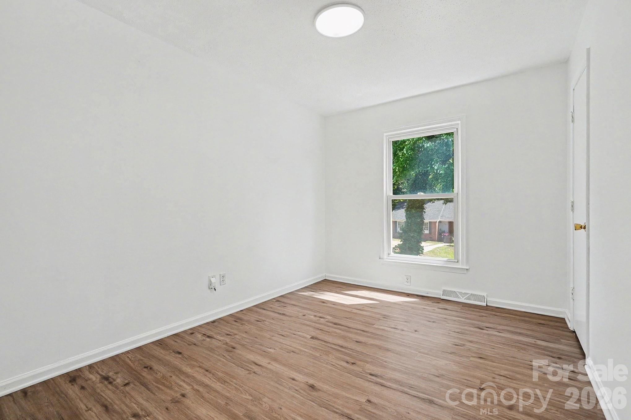 3601 Cross Winds Road — Charlotte