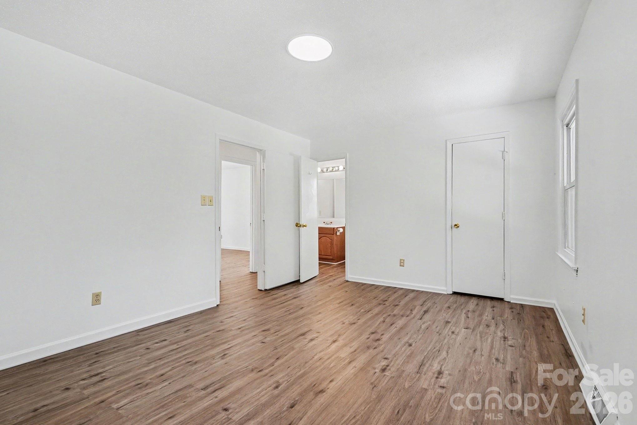 3601 Cross Winds Road — Charlotte