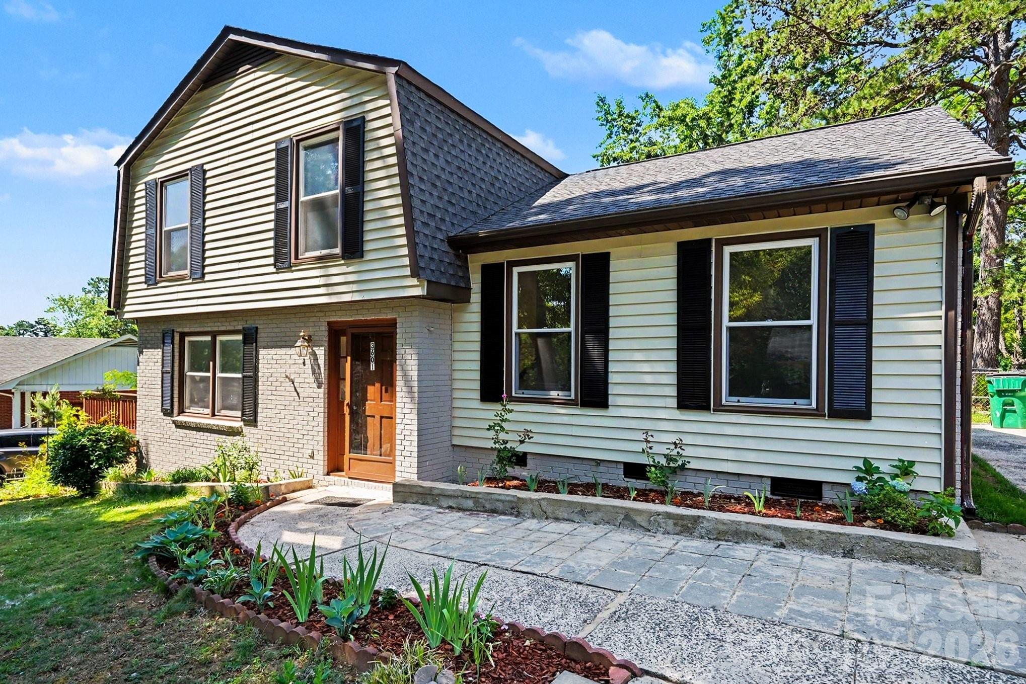 3601 Cross Winds Road — Charlotte