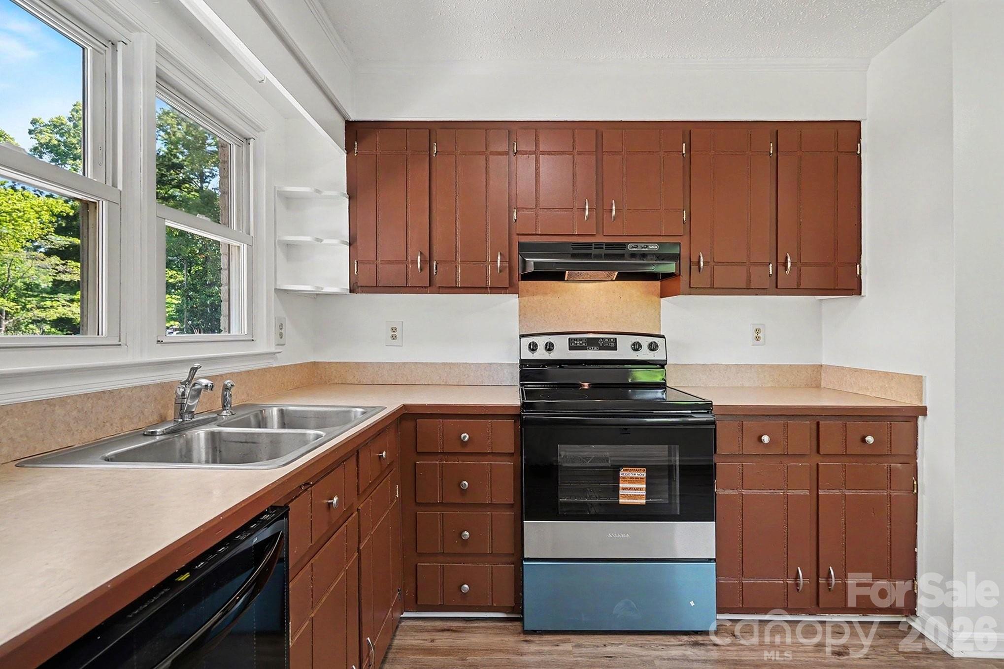 3601 Cross Winds Road — Charlotte