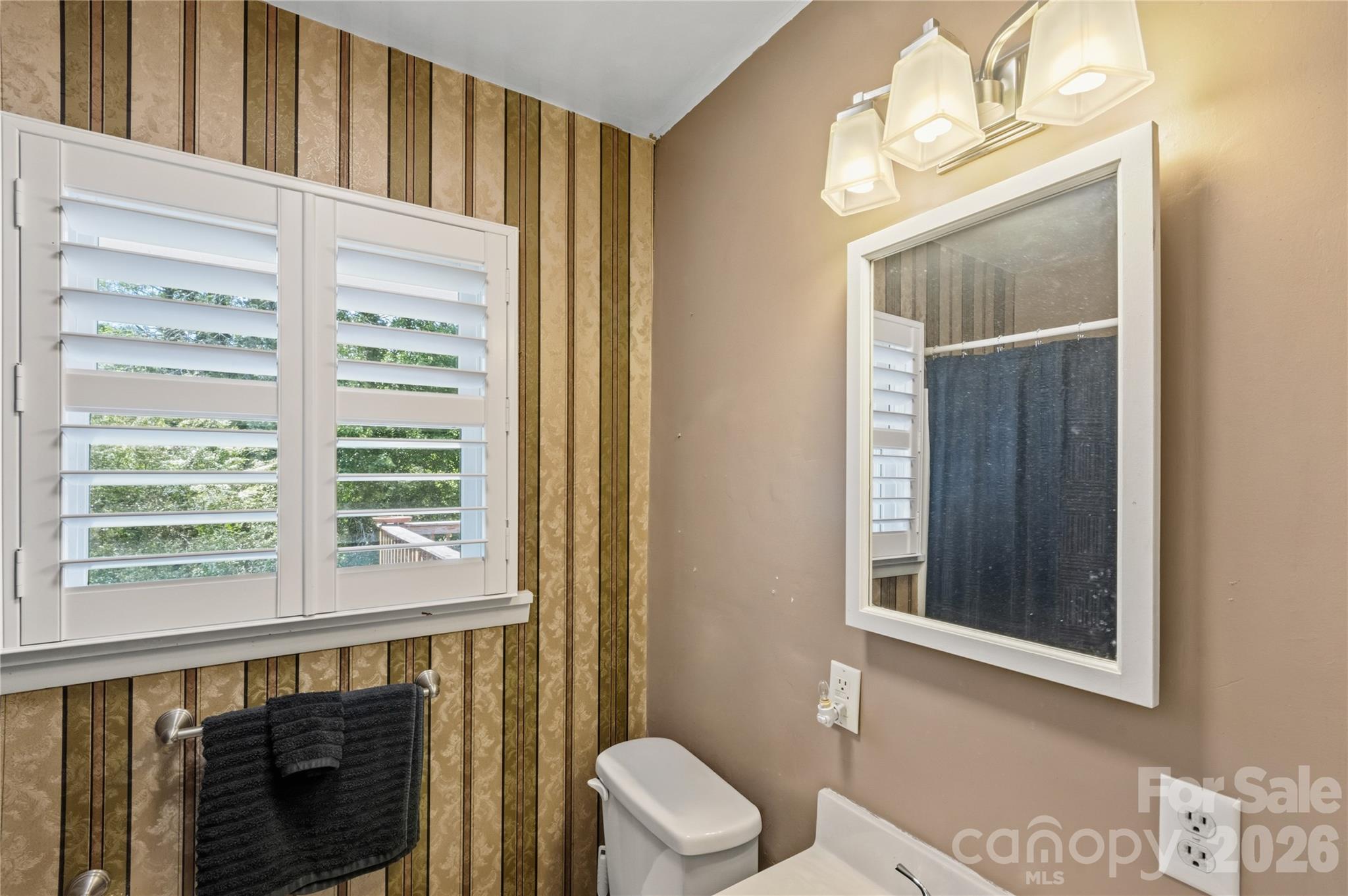 75 Hawthorne Drive — Brevard