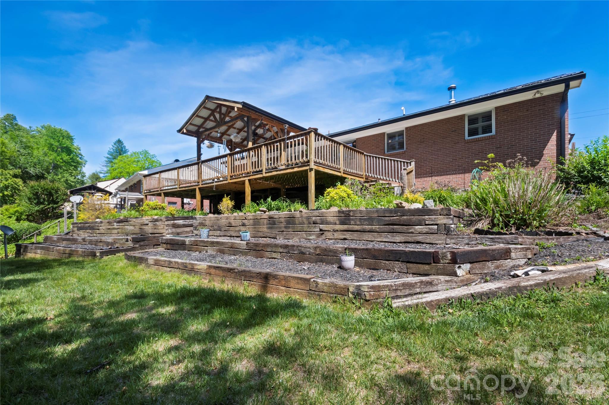 75 Hawthorne Drive — Brevard