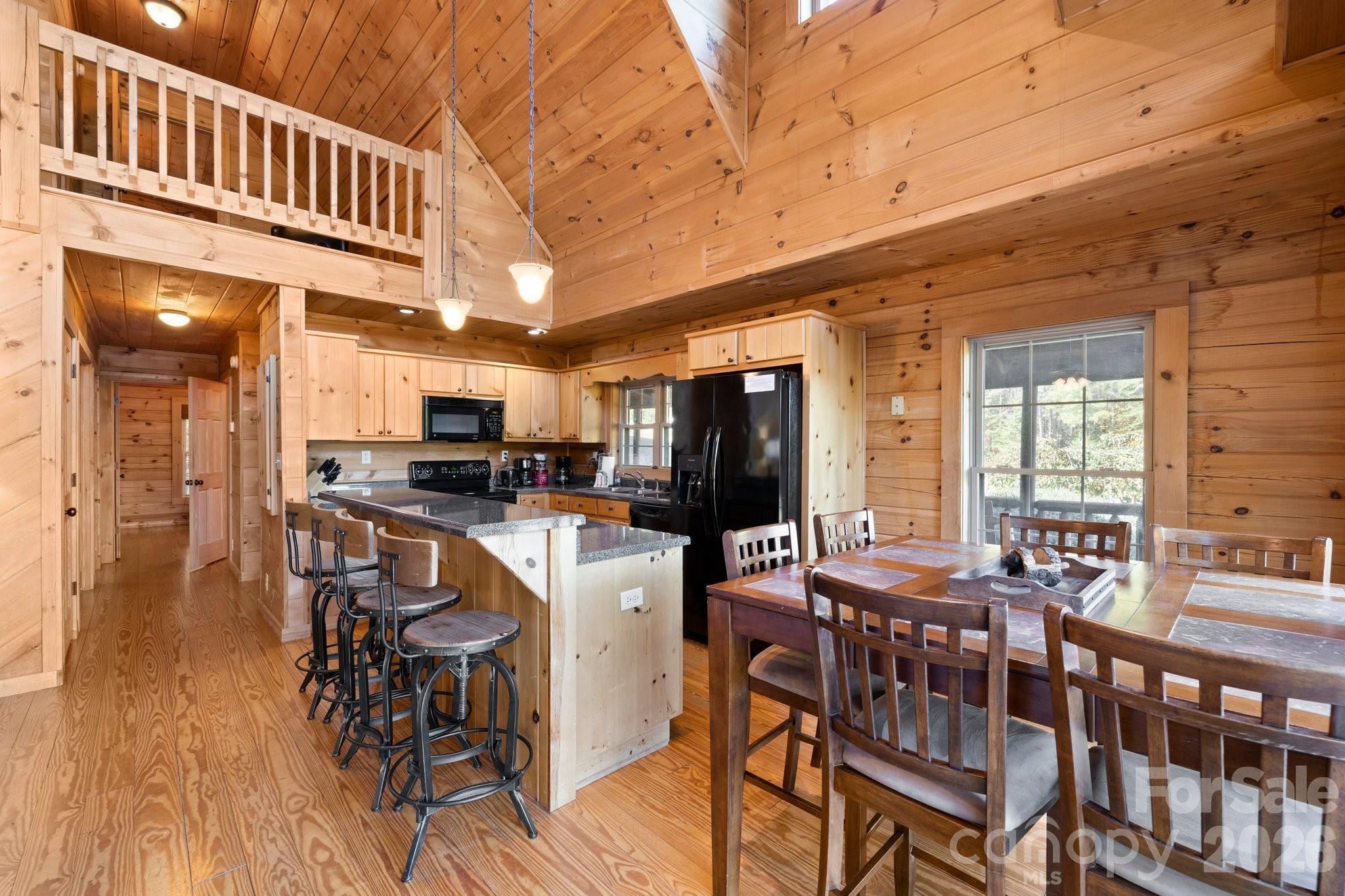 105 Palisade Drive — Mill Spring