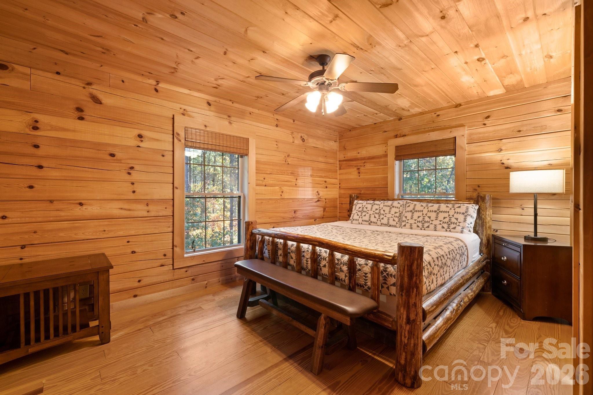 105 Palisade Drive — Mill Spring
