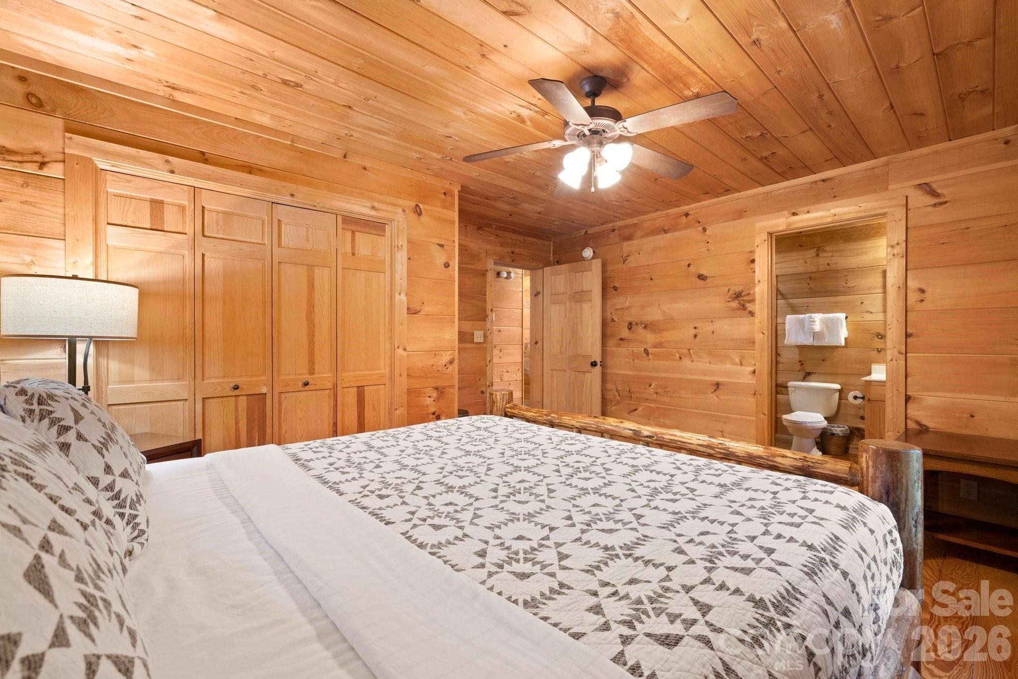 105 Palisade Drive — Mill Spring