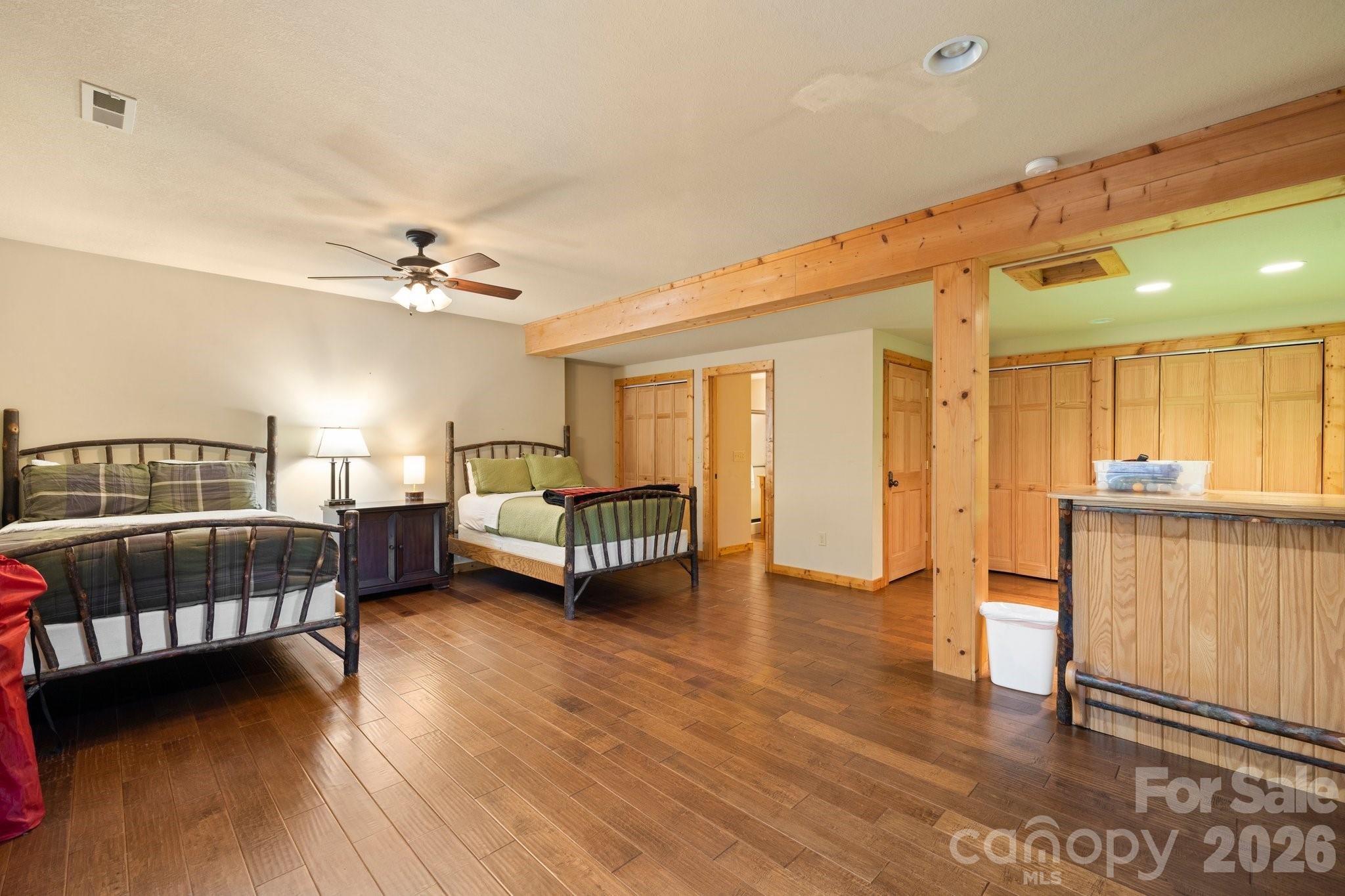 105 Palisade Drive — Mill Spring