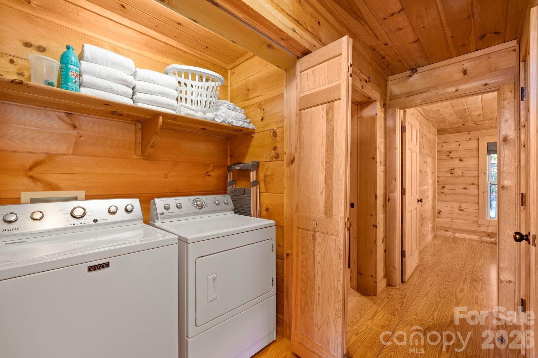 105 Palisade Drive — Mill Spring