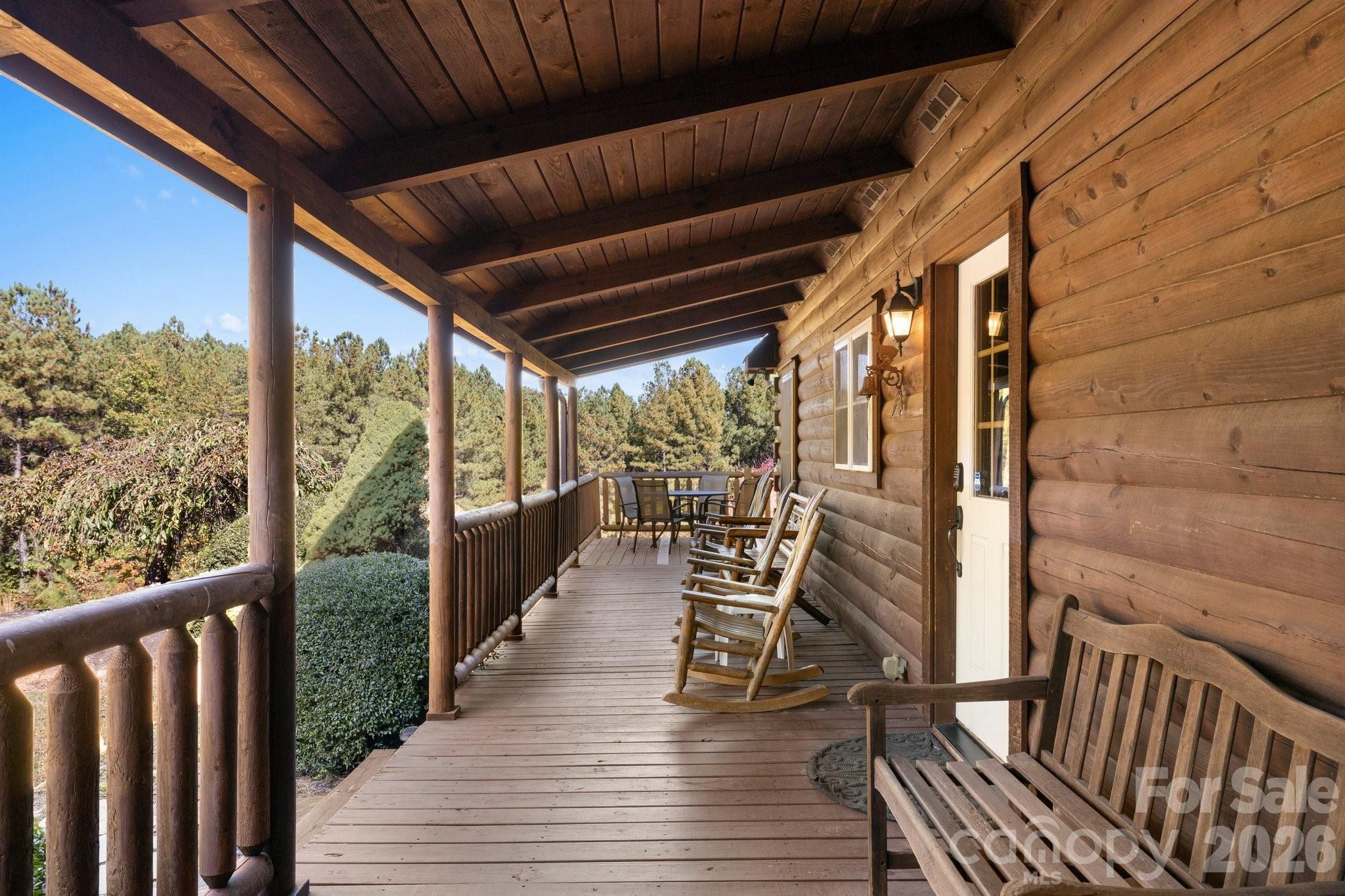 105 Palisade Drive — Mill Spring