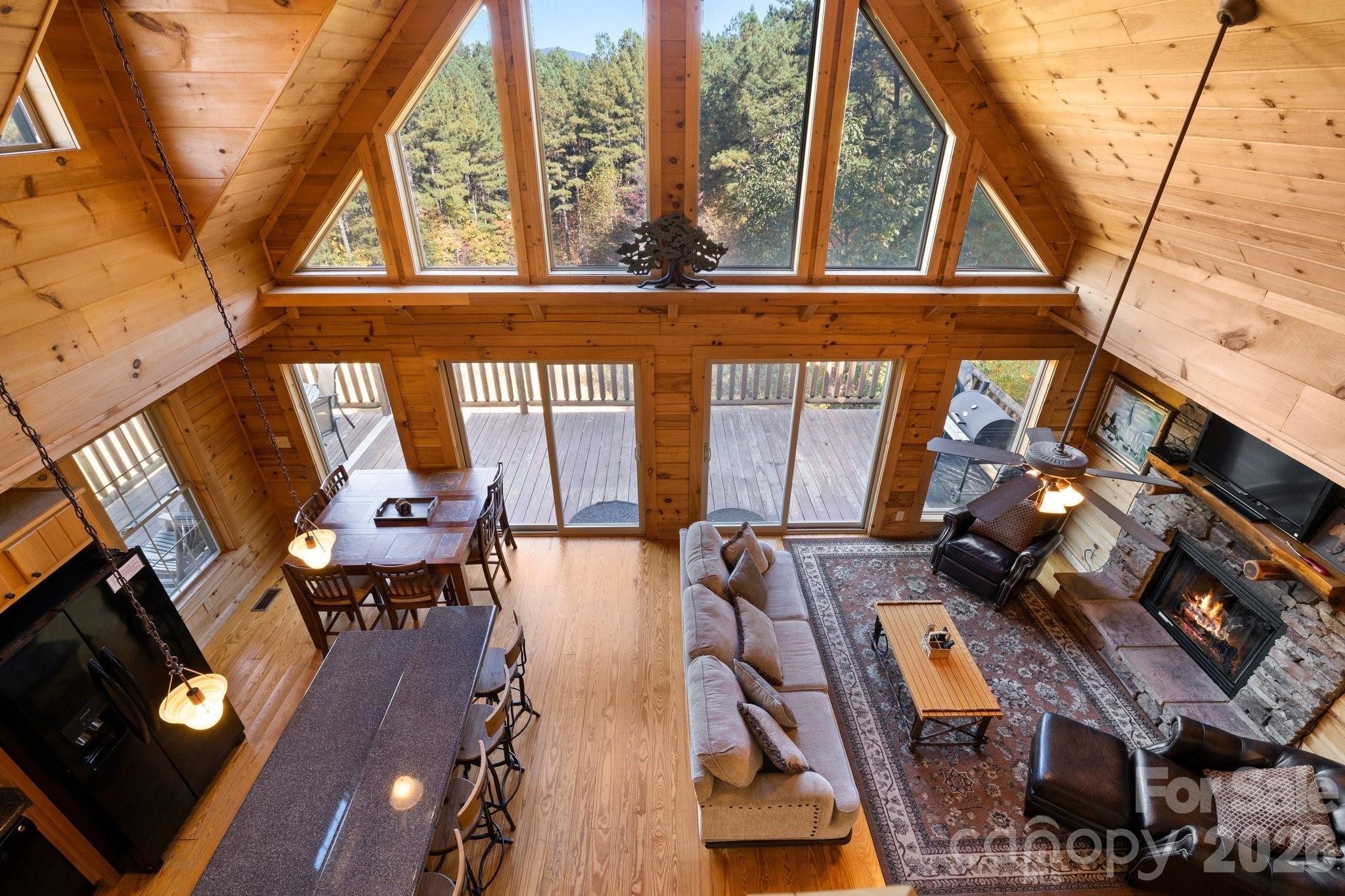 105 Palisade Drive — Mill Spring