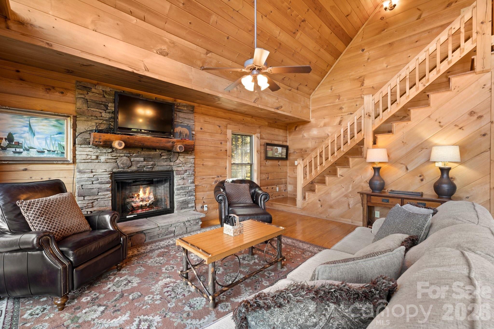 105 Palisade Drive — Mill Spring