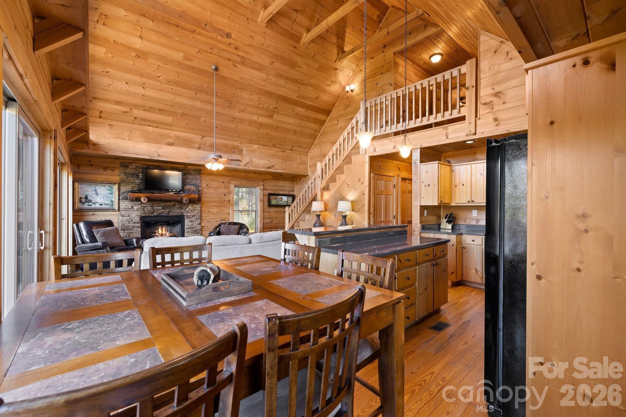 105 Palisade Drive — Mill Spring