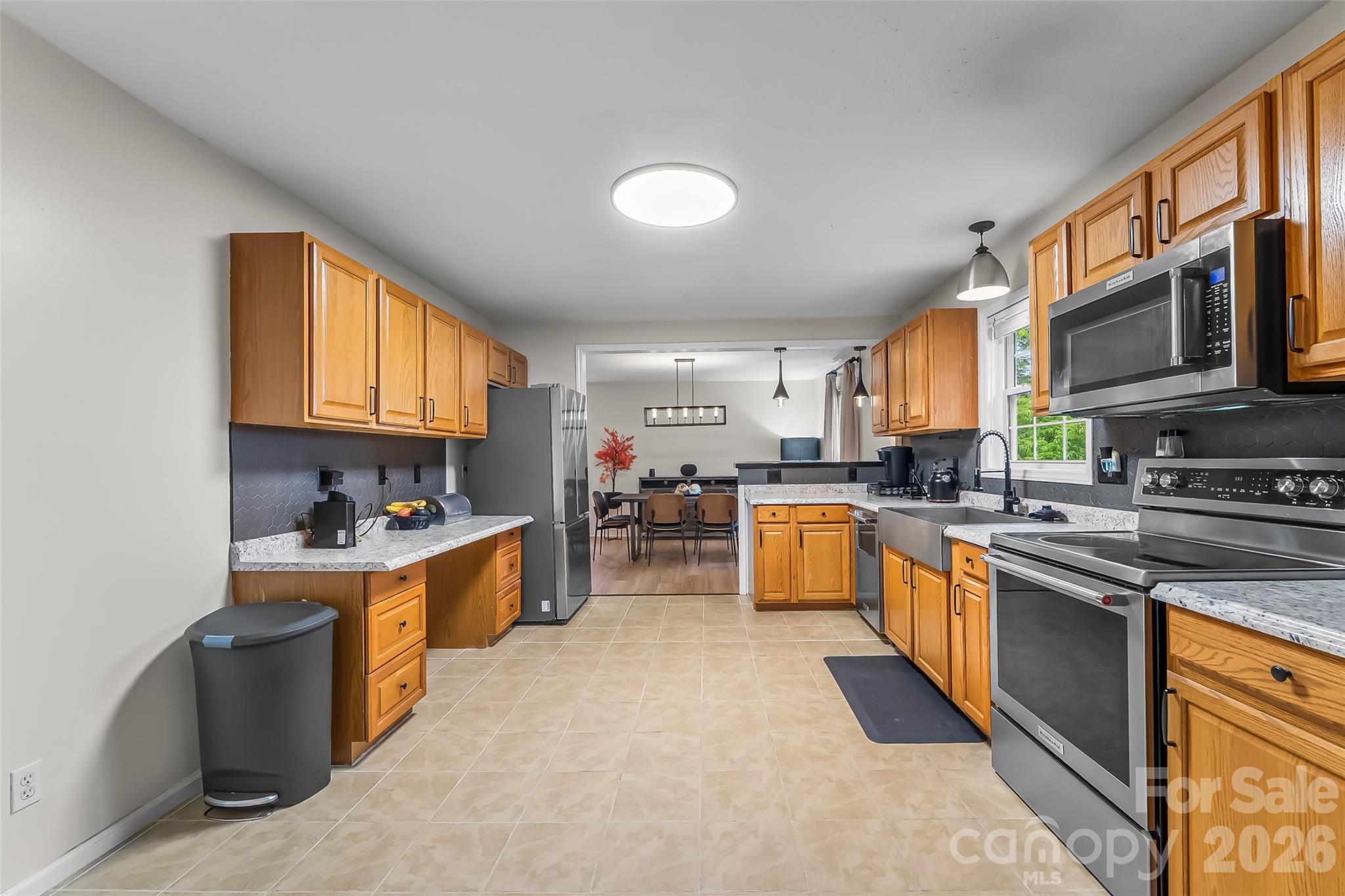 570 Pleasant View Drive — Marion