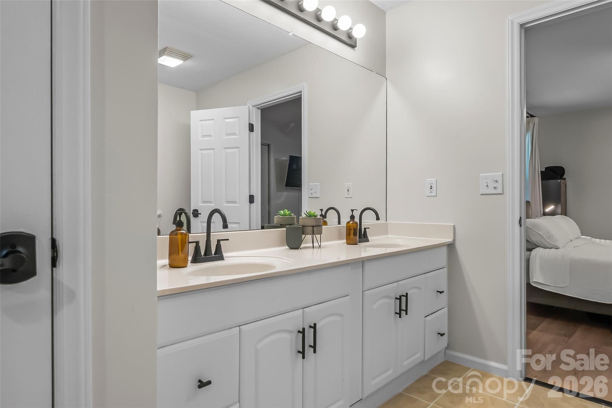 570 Pleasant View Drive — Marion