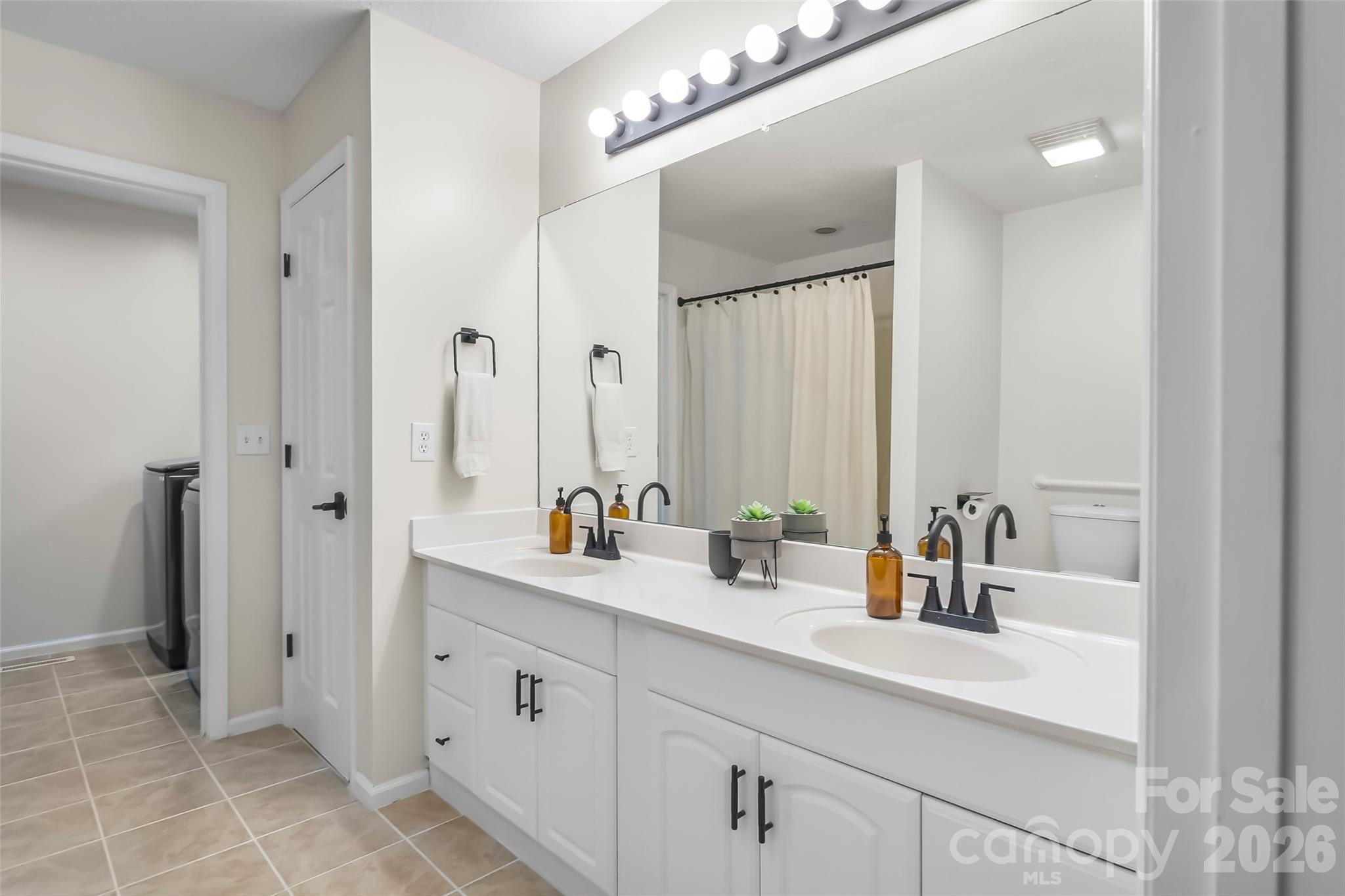 570 Pleasant View Drive — Marion