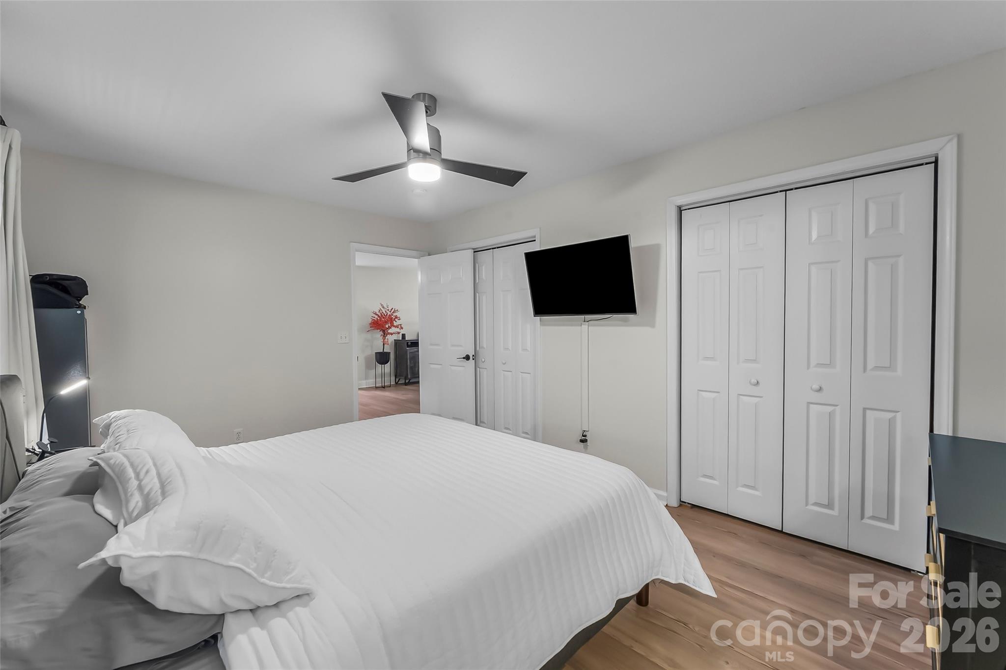 570 Pleasant View Drive — Marion