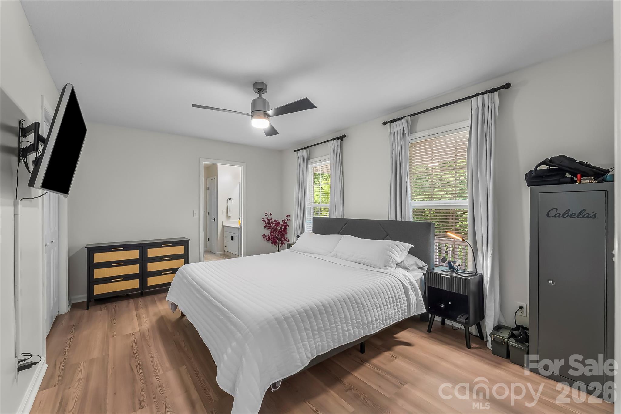 570 Pleasant View Drive — Marion