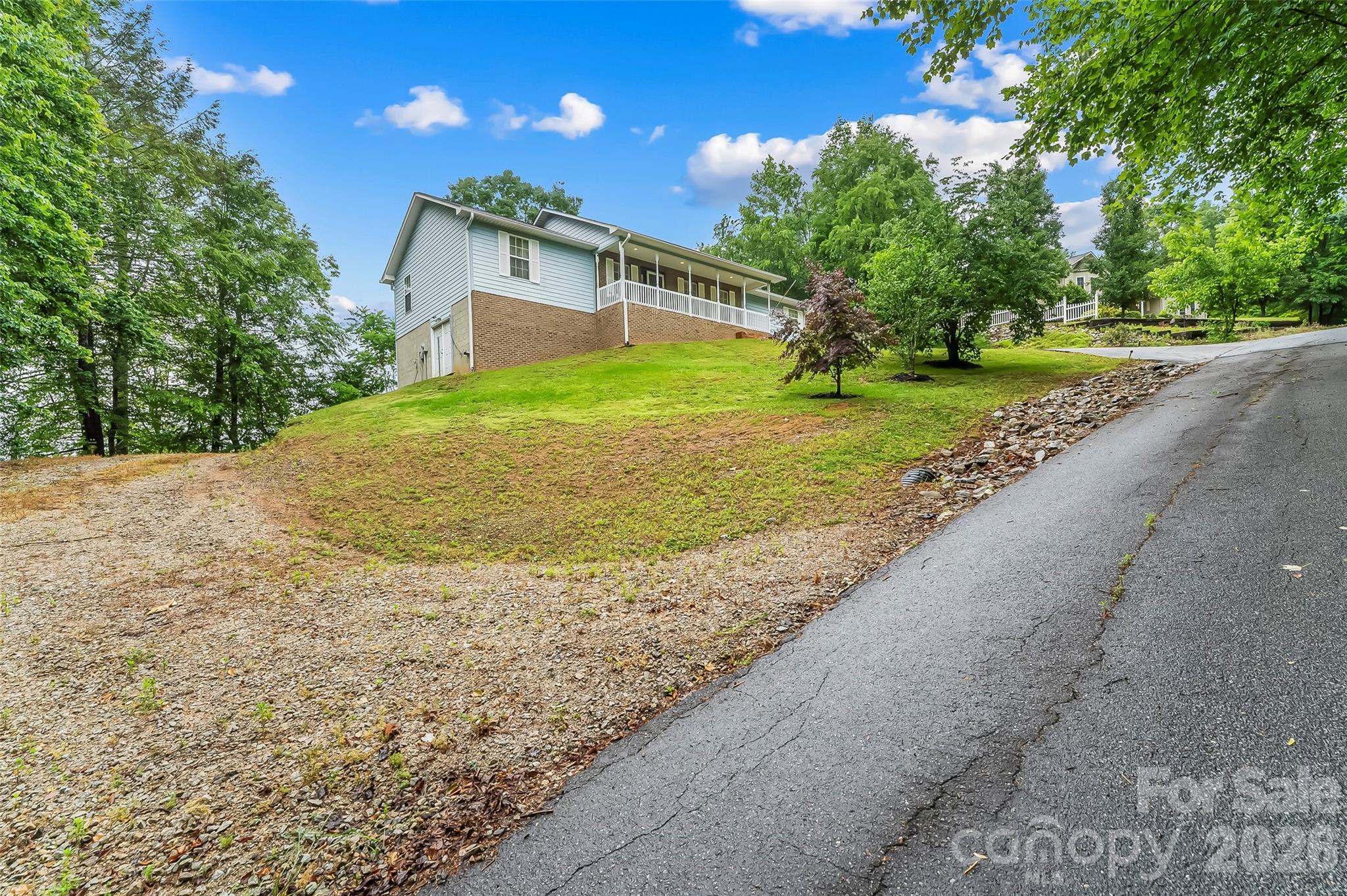 570 Pleasant View Drive — Marion