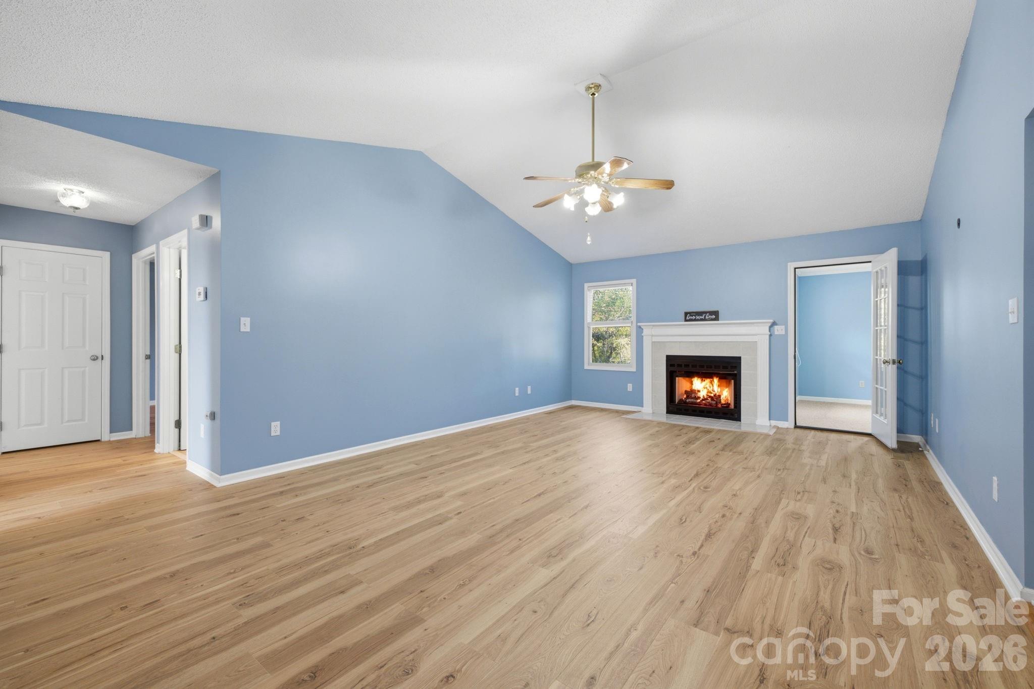 3842 Serenity Drive — Hickory