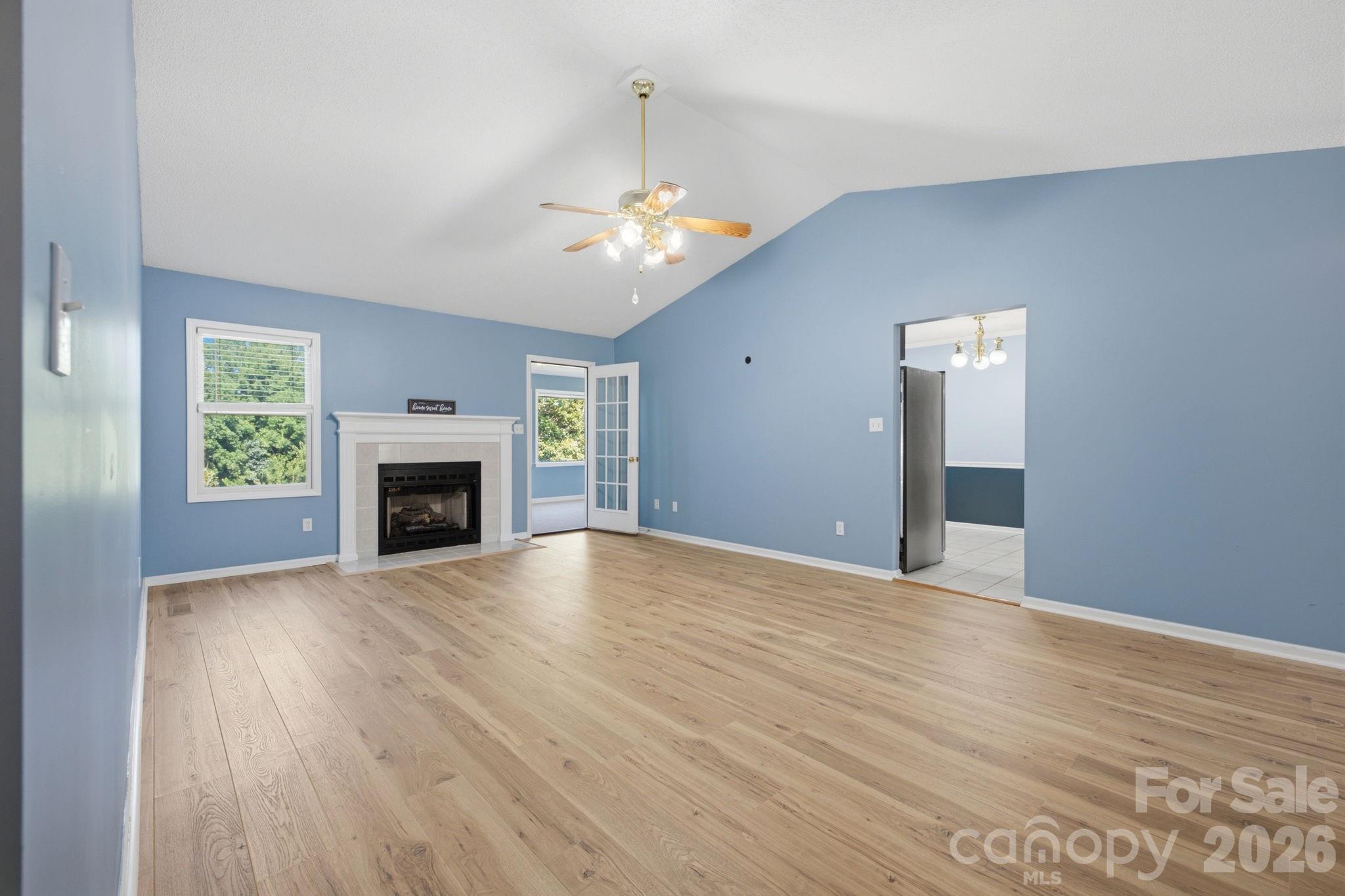 3842 Serenity Drive — Hickory