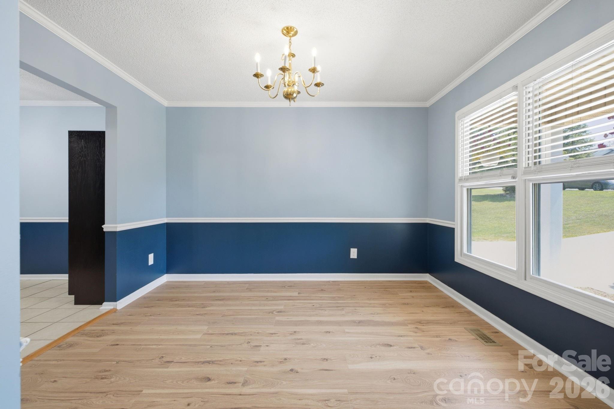 3842 Serenity Drive — Hickory
