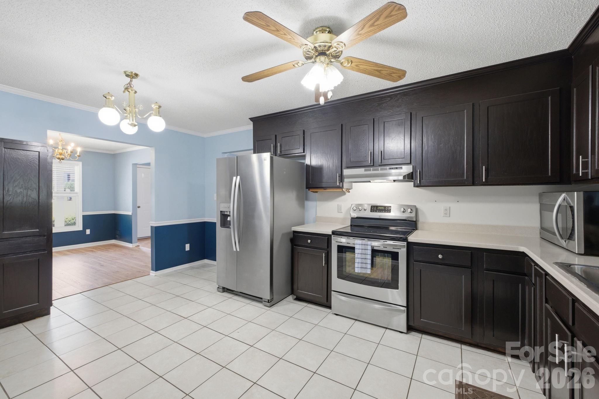 3842 Serenity Drive — Hickory