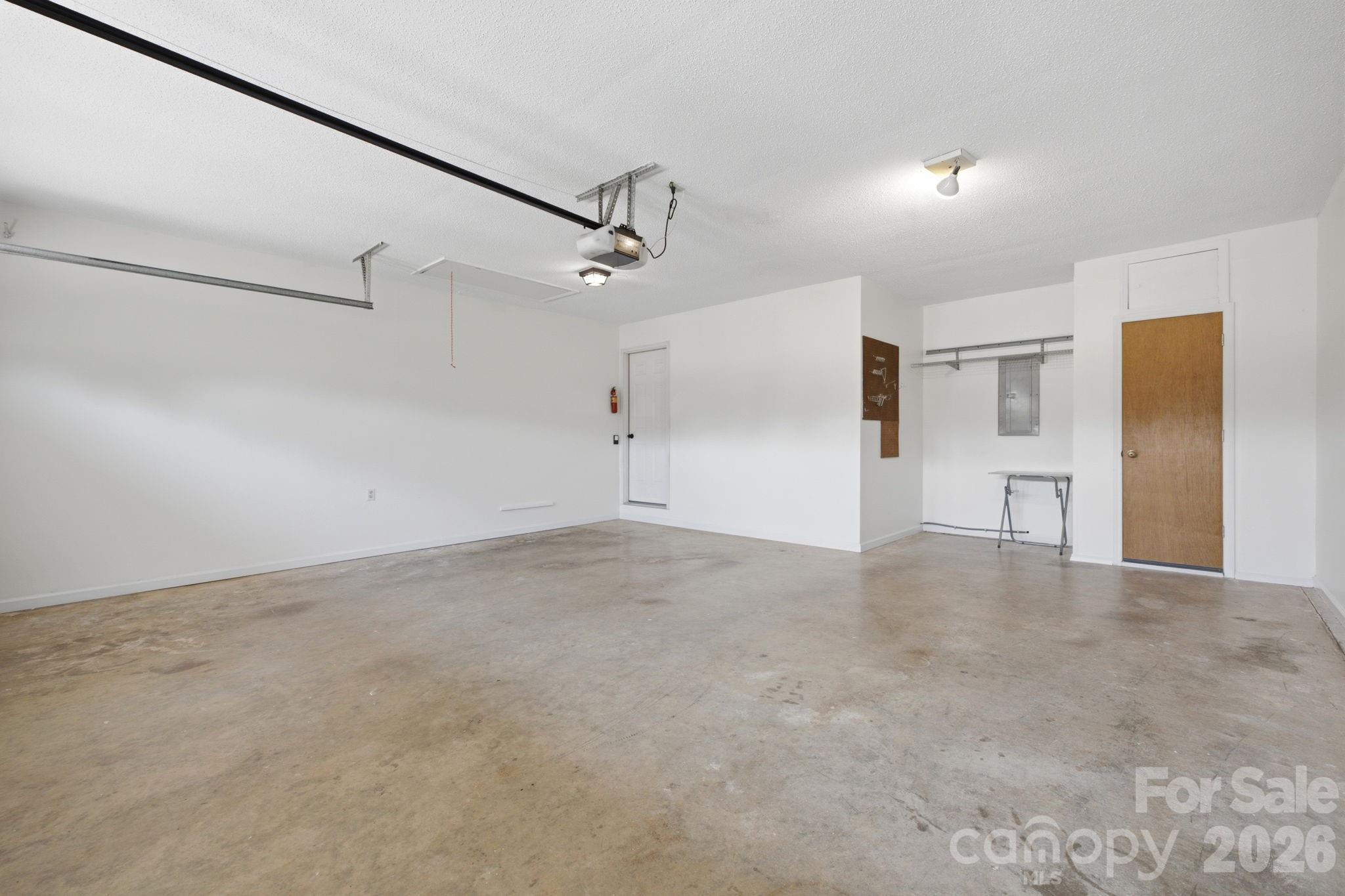 3842 Serenity Drive — Hickory