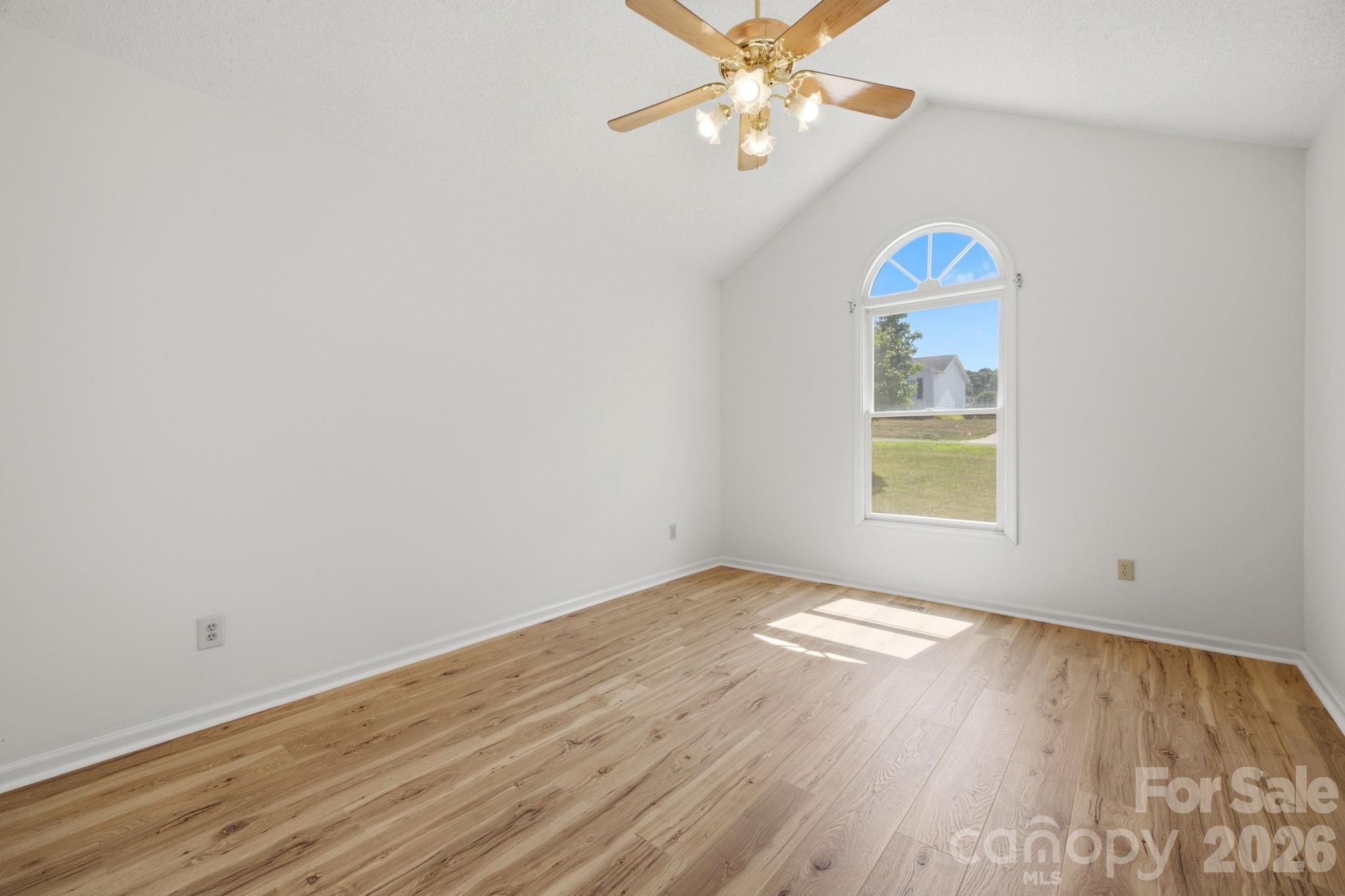 3842 Serenity Drive — Hickory