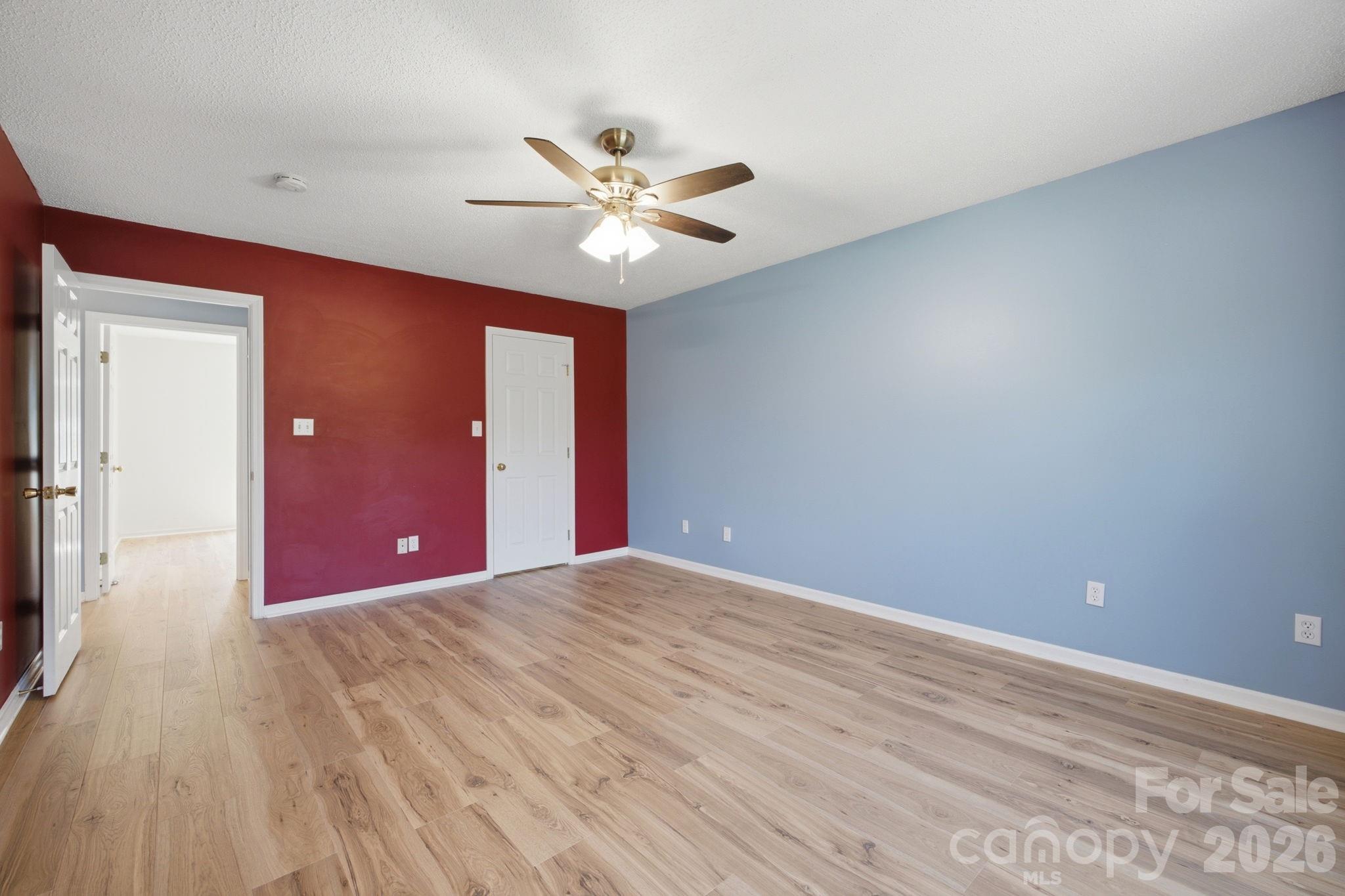 3842 Serenity Drive — Hickory