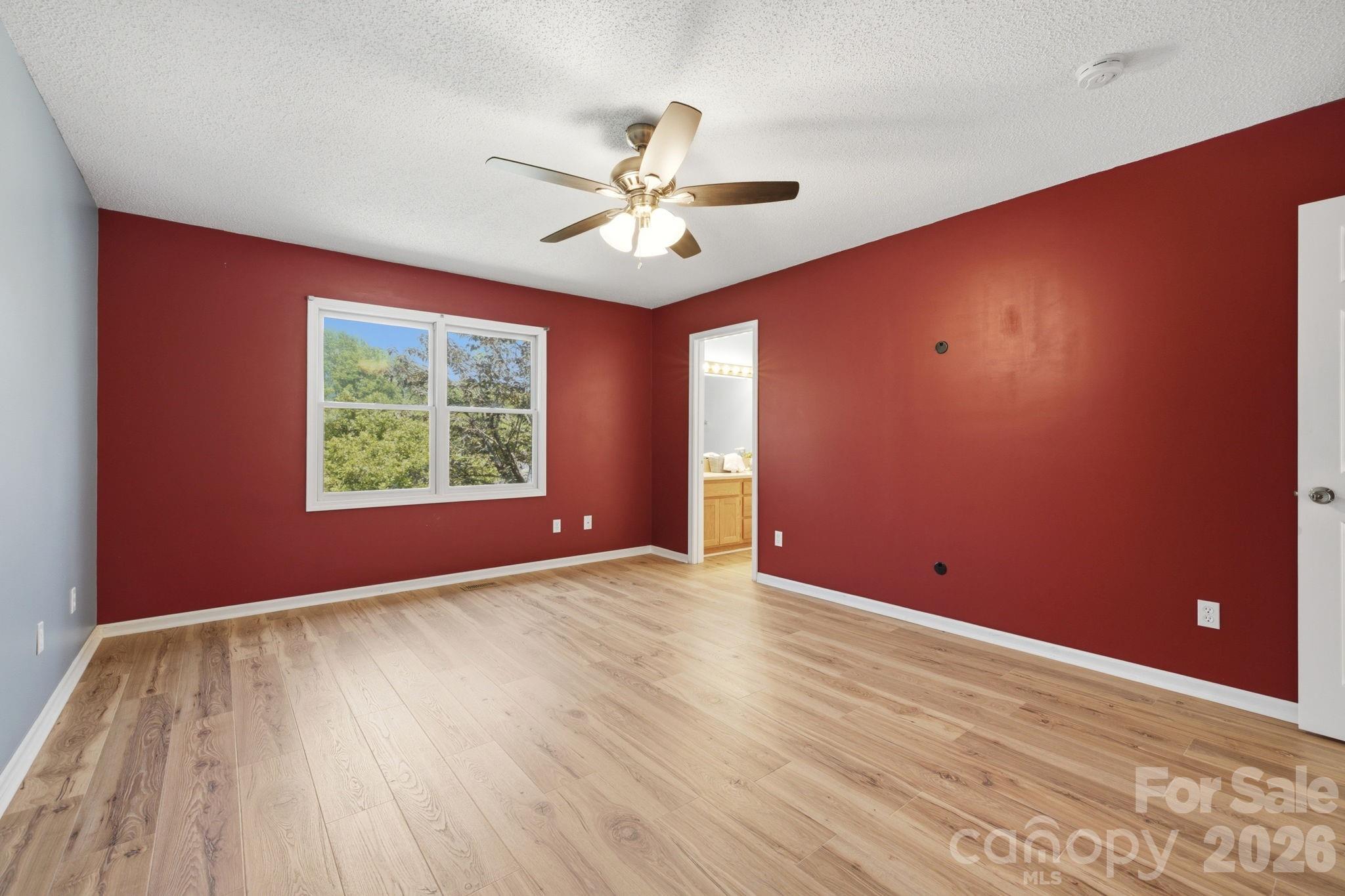 3842 Serenity Drive — Hickory