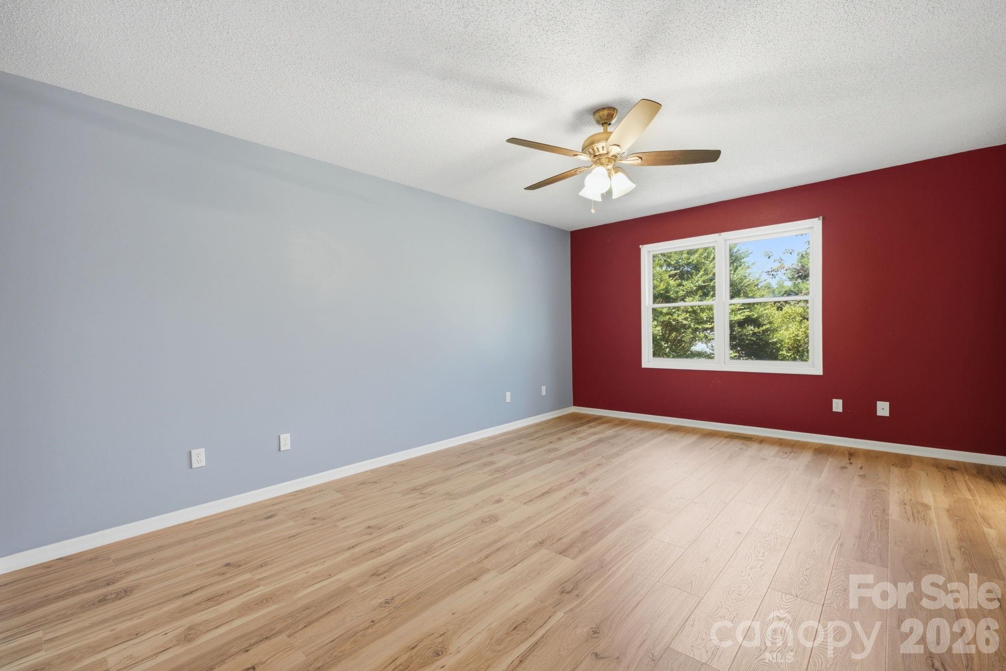 3842 Serenity Drive — Hickory