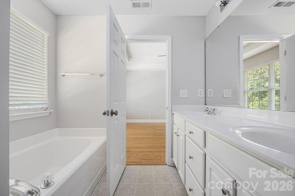5834 Timbertop Lane — Charlotte