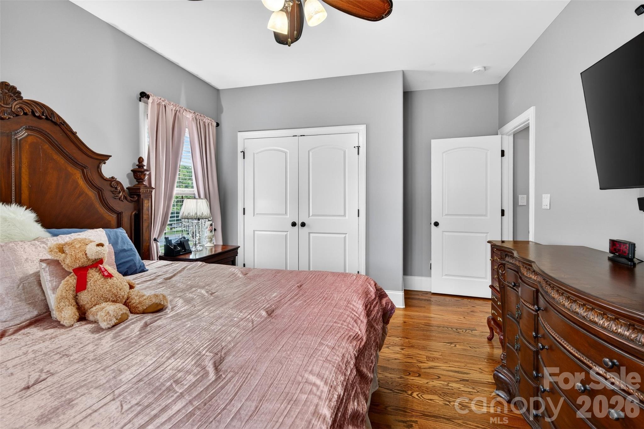 2330 Shiny Leaf Drive — Denver