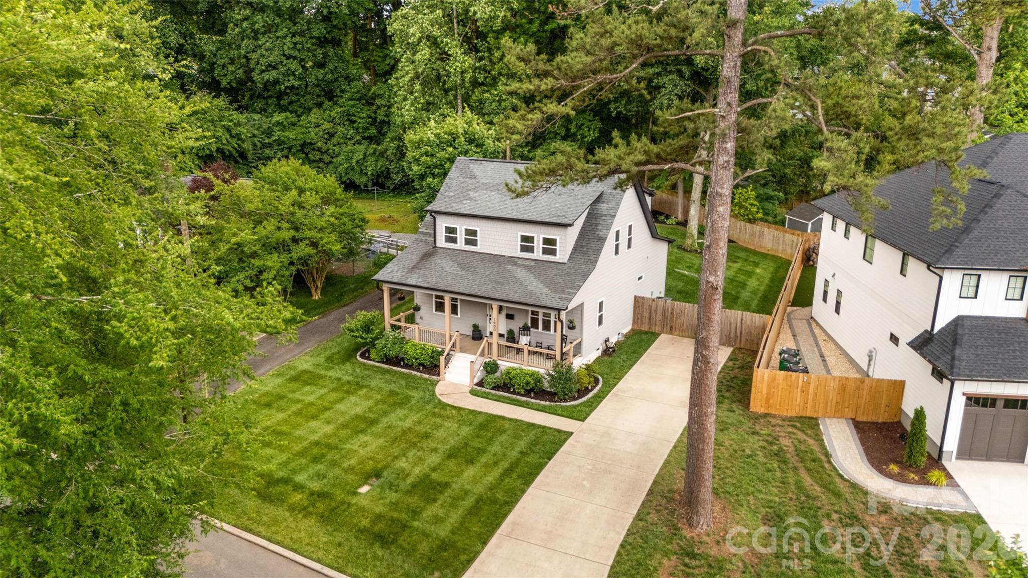1900 Arnold Drive — Charlotte