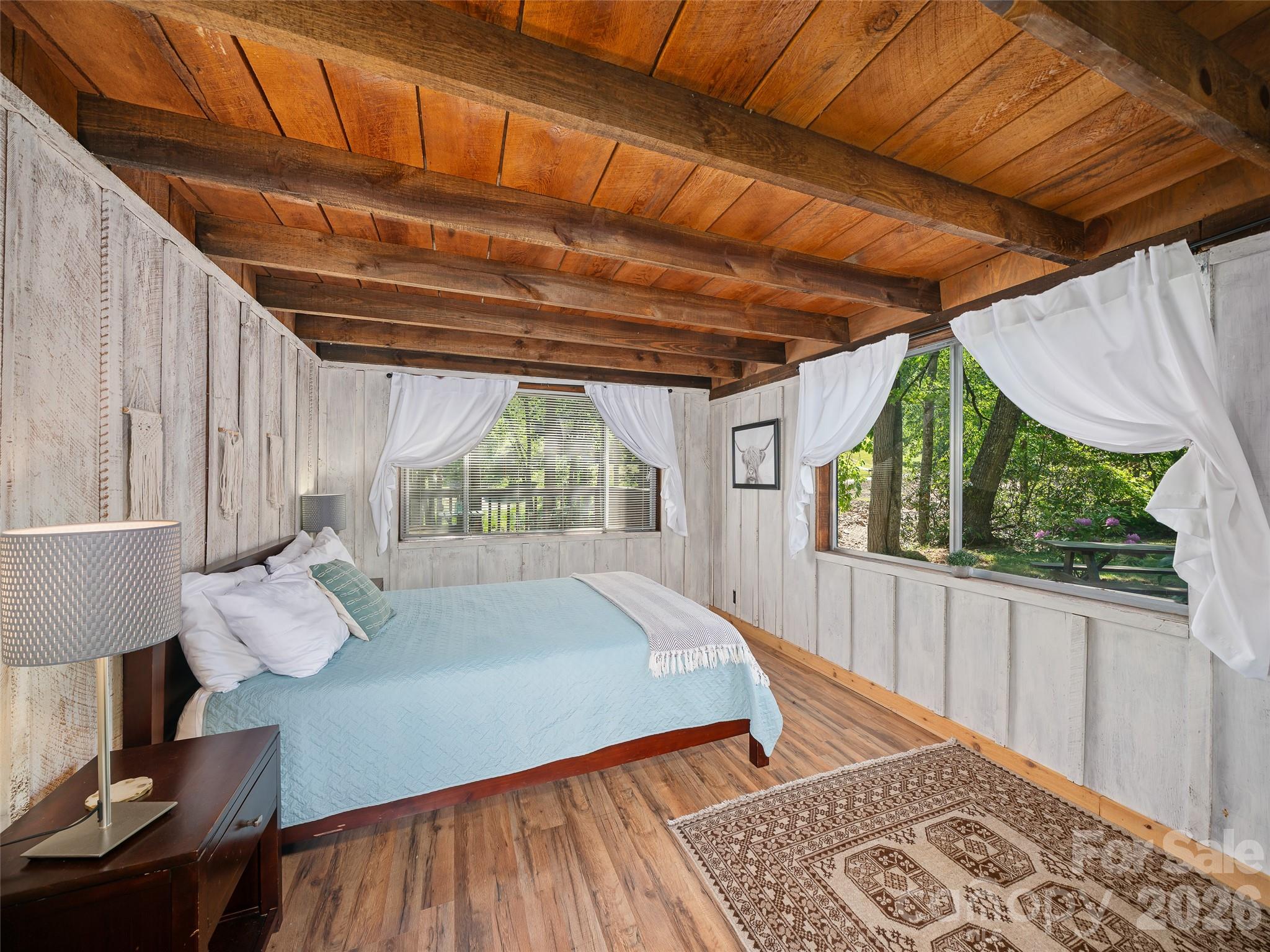 137 Mountain Farm Road — Burnsville