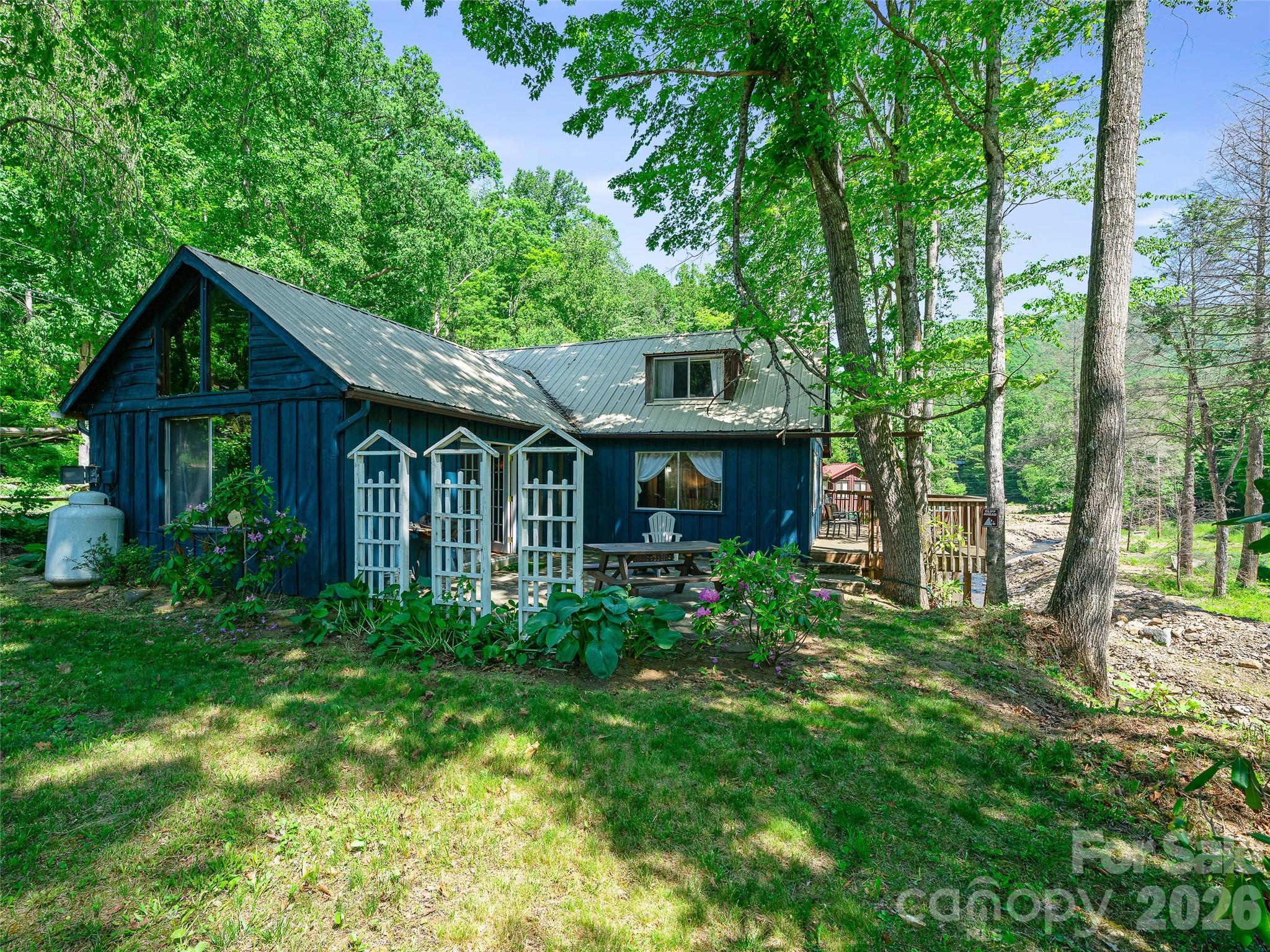 137 Mountain Farm Road — Burnsville