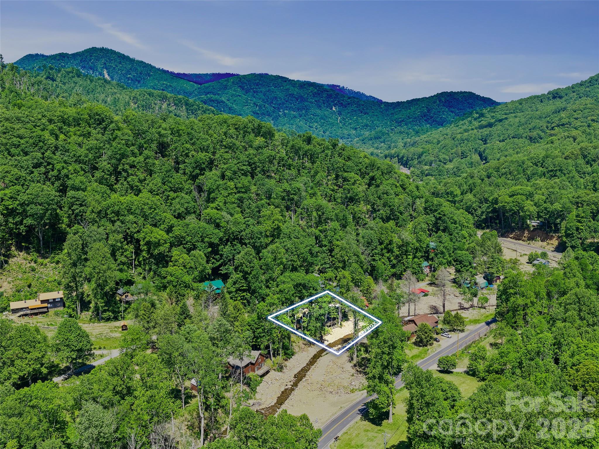 137 Mountain Farm Road — Burnsville