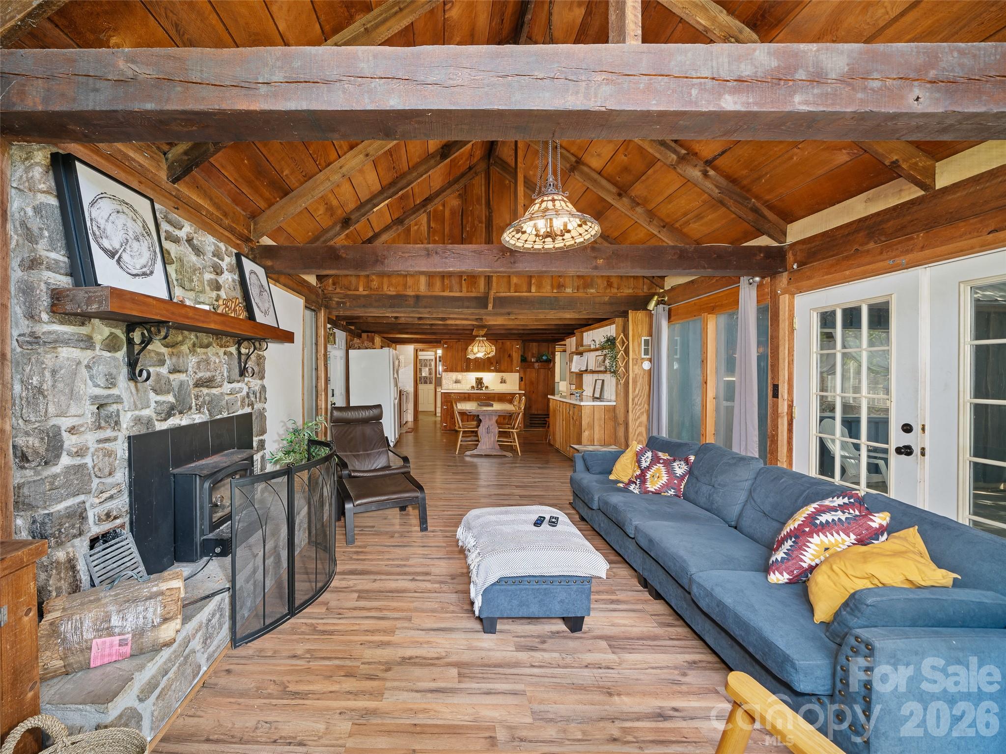 137 Mountain Farm Road — Burnsville