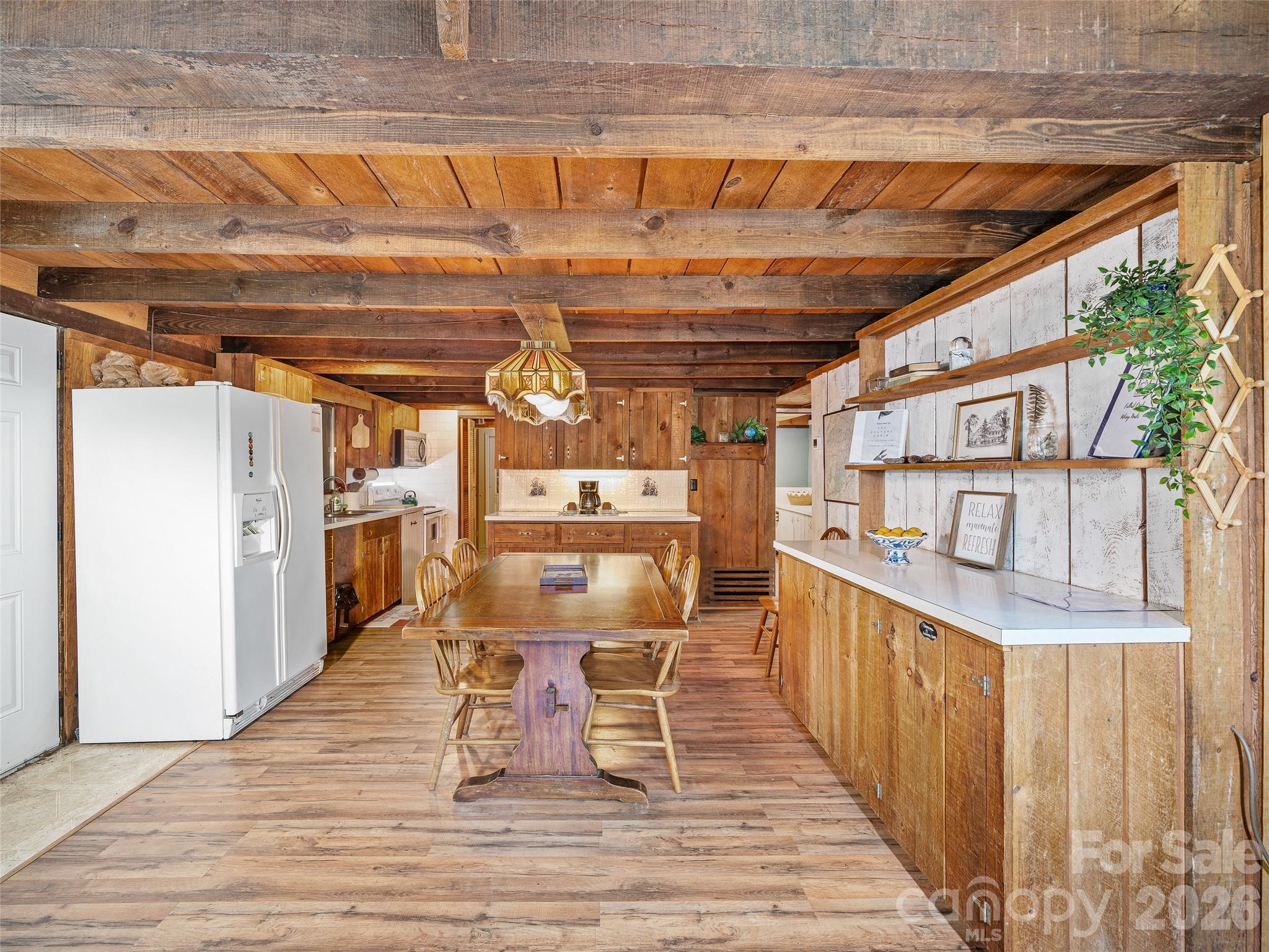 137 Mountain Farm Road — Burnsville