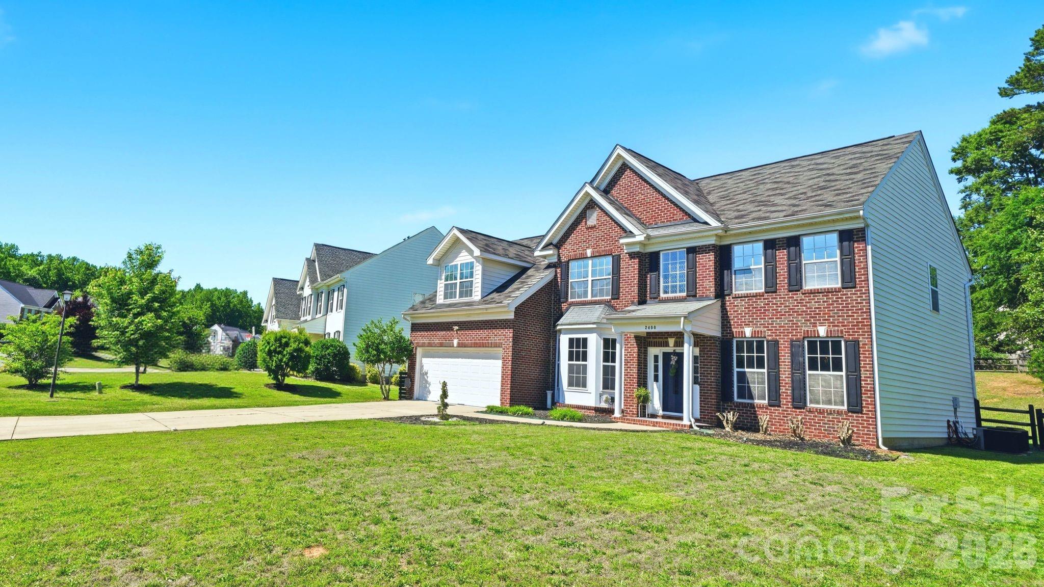 2480 N Legacy Park Boulevard — Fort Mill