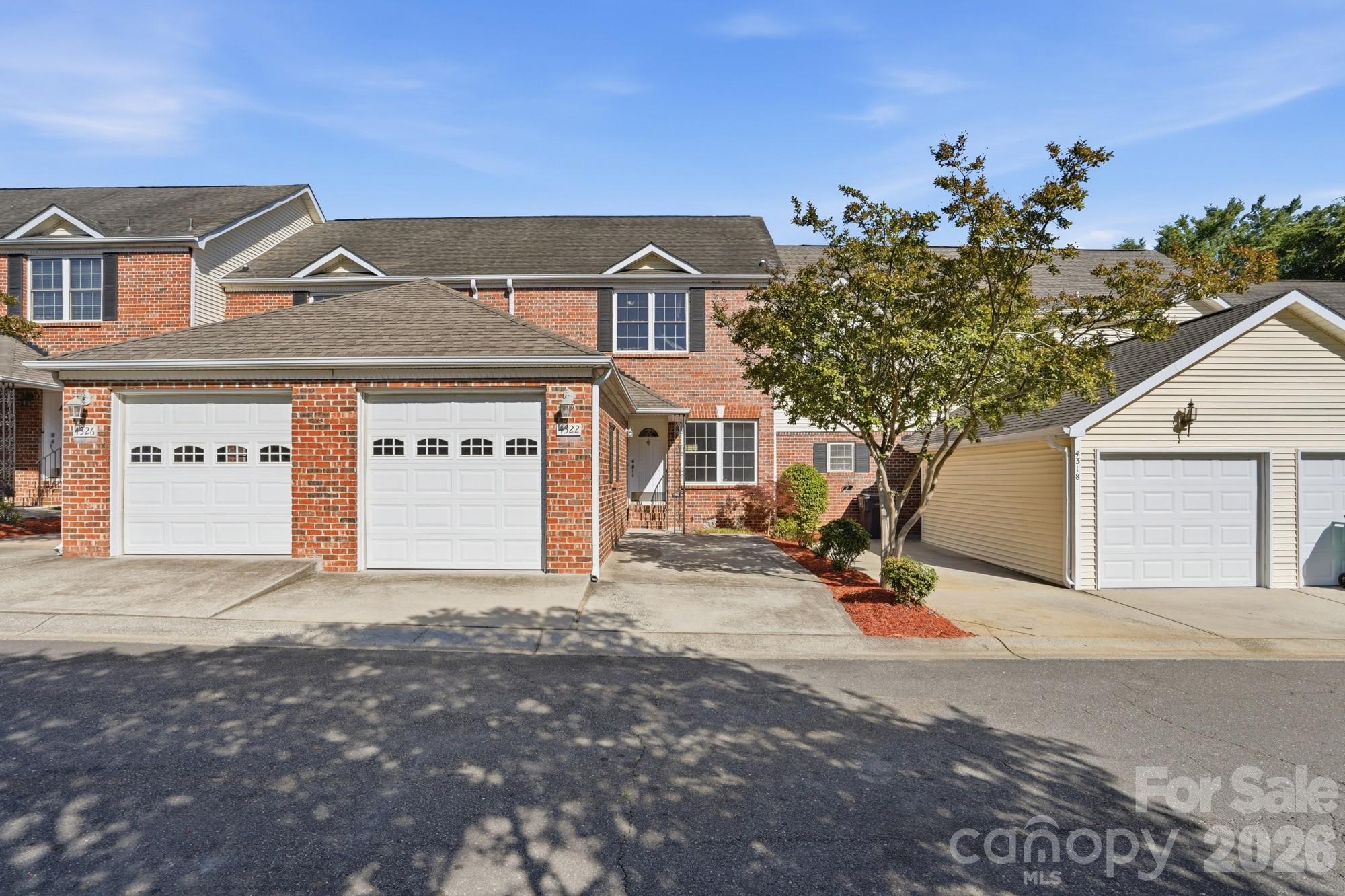 4322 Laurel Hill Lane — Charlotte