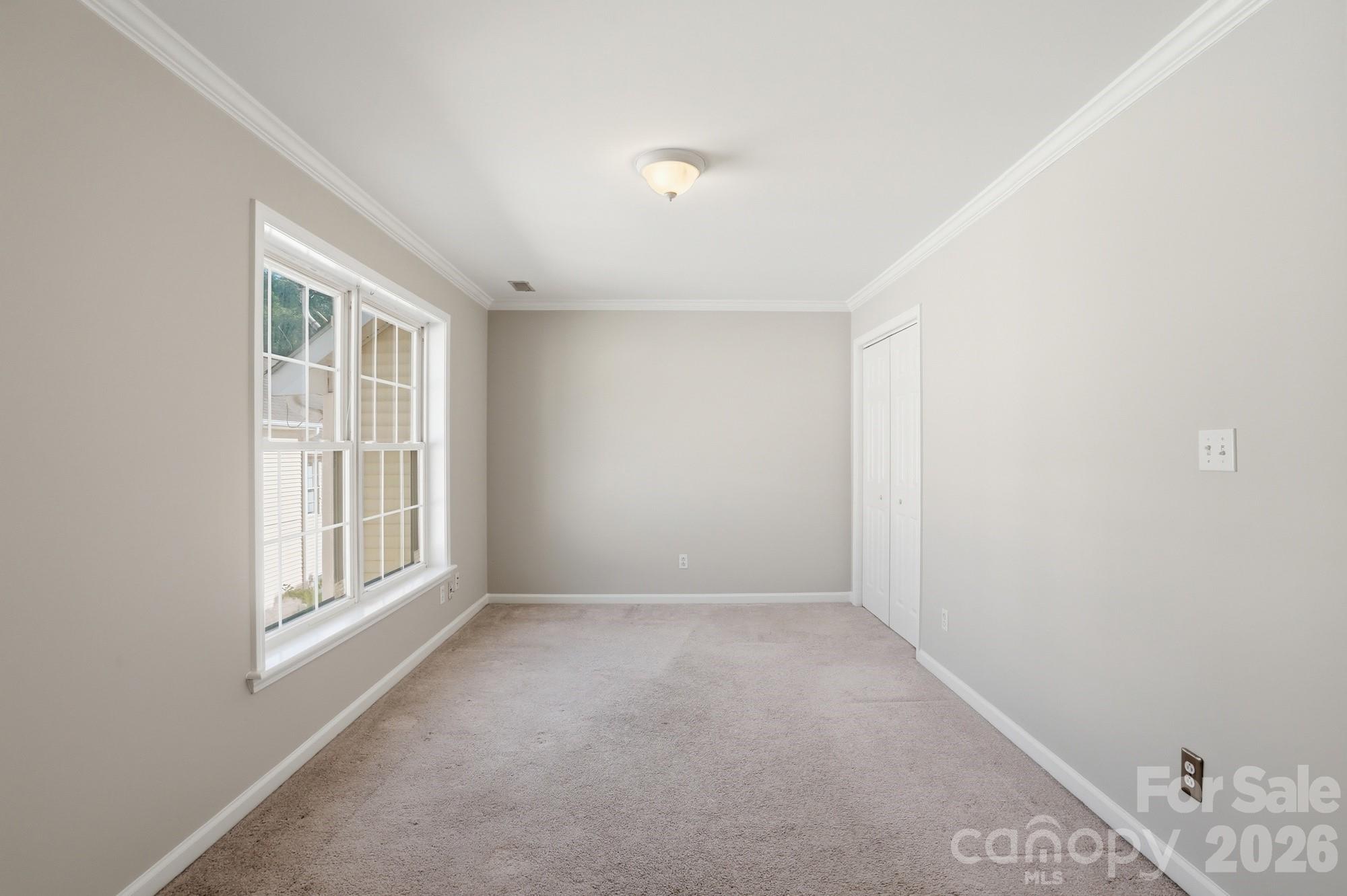 4322 Laurel Hill Lane — Charlotte