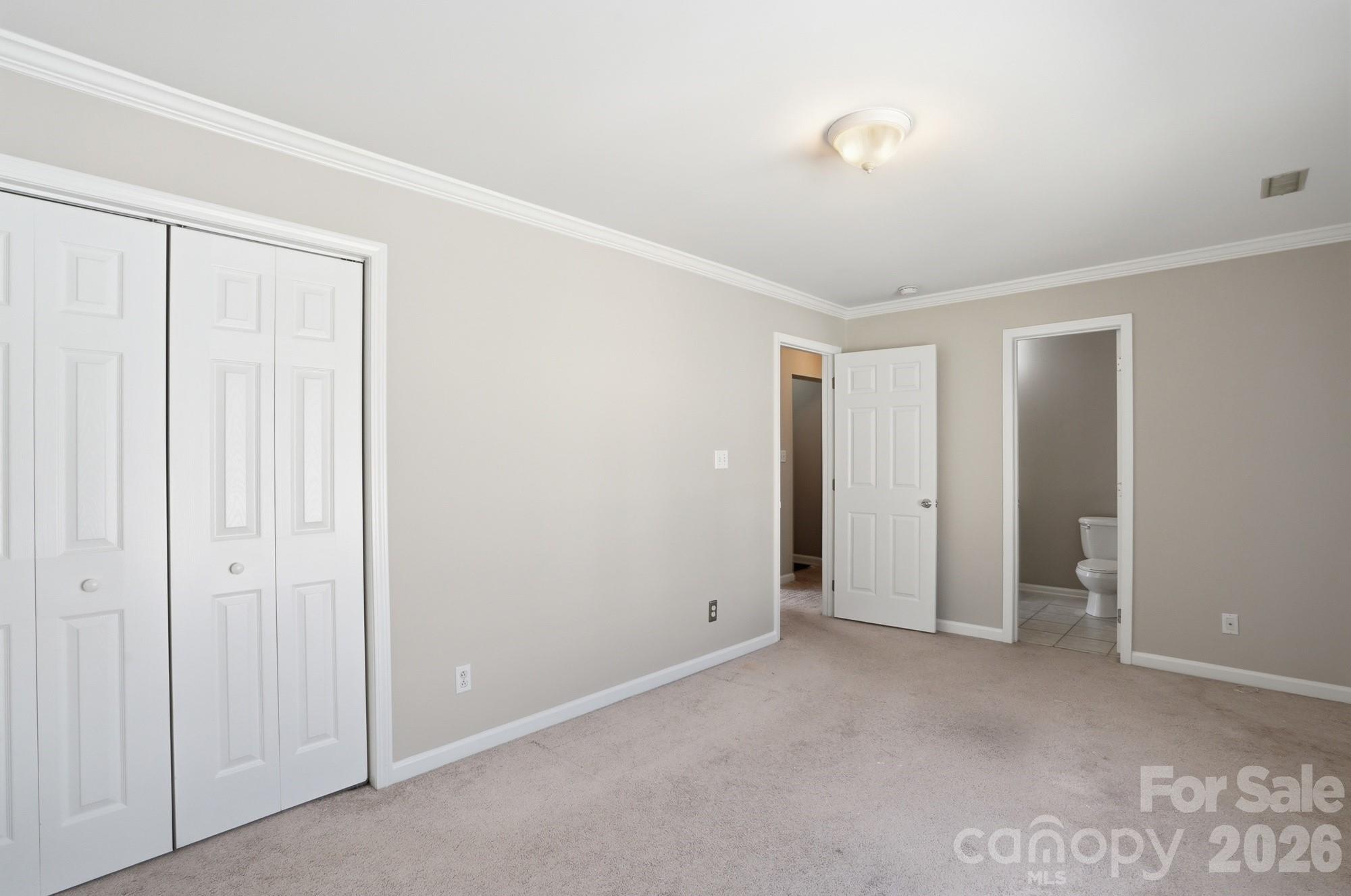 4322 Laurel Hill Lane — Charlotte