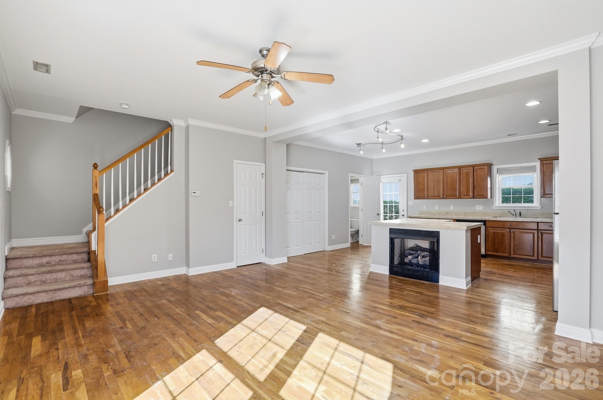 4322 Laurel Hill Lane — Charlotte