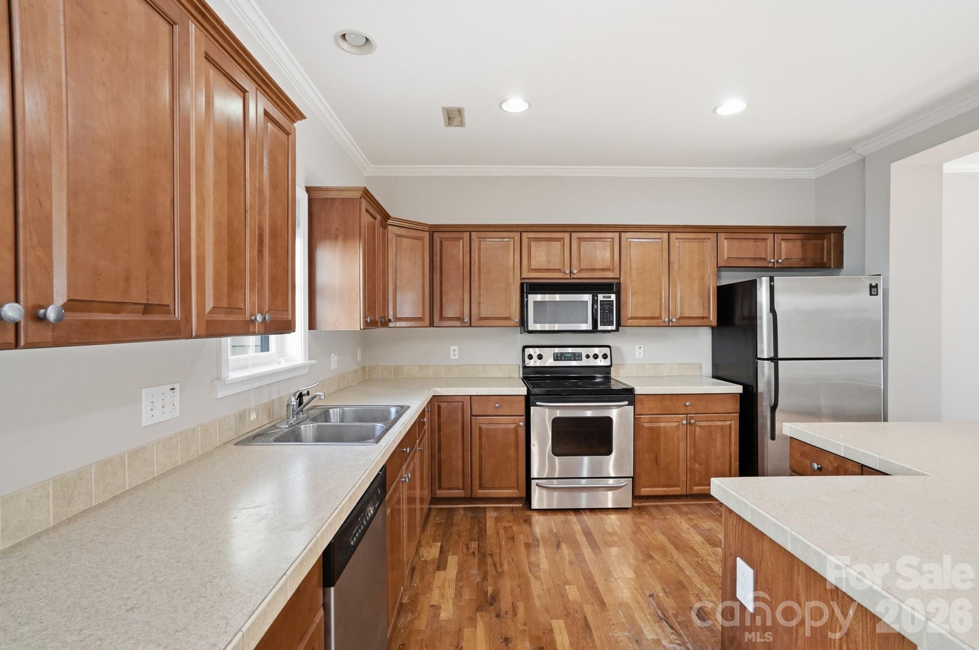 4322 Laurel Hill Lane — Charlotte