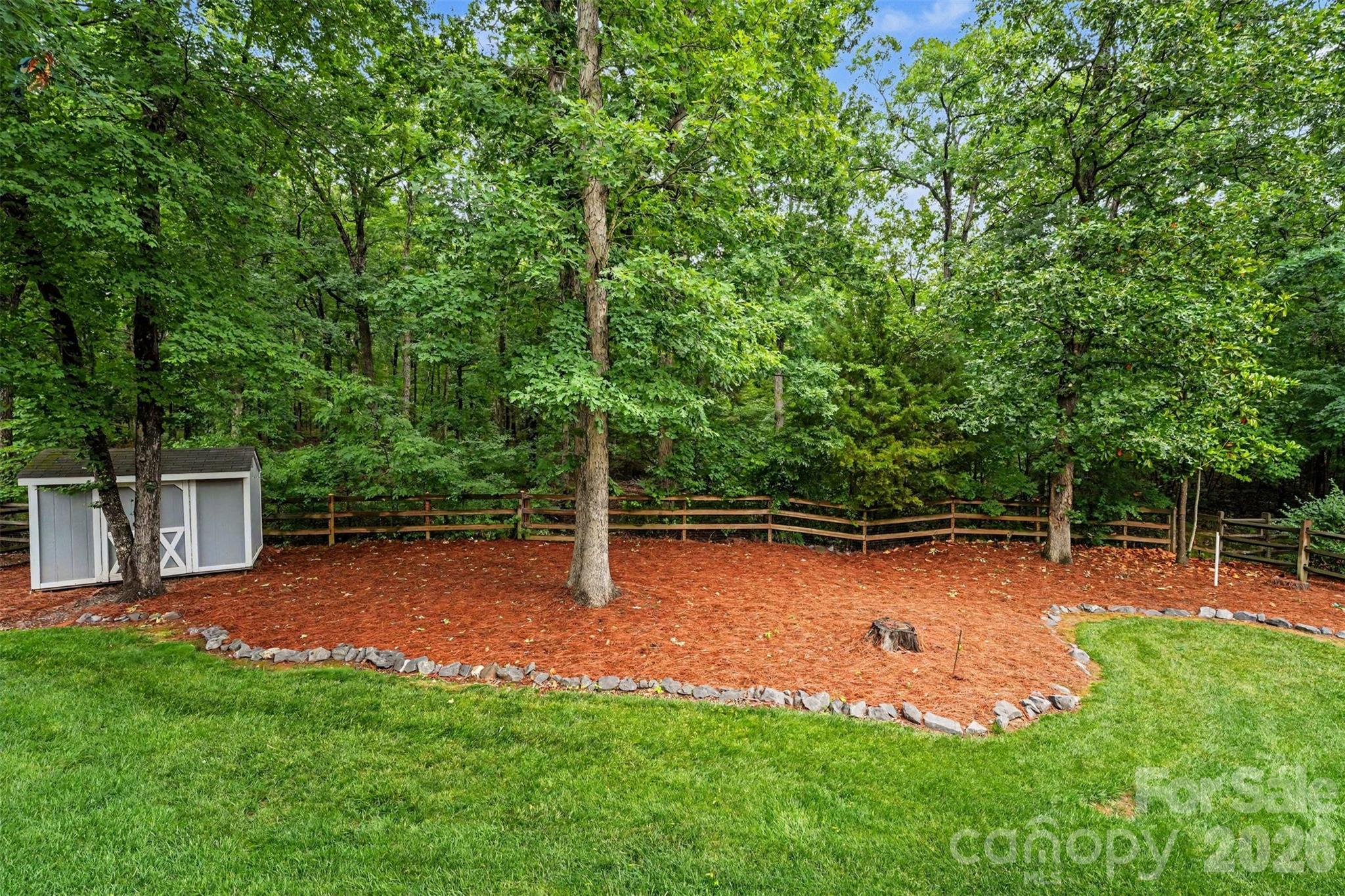 1320 Mill Race Lane — Matthews