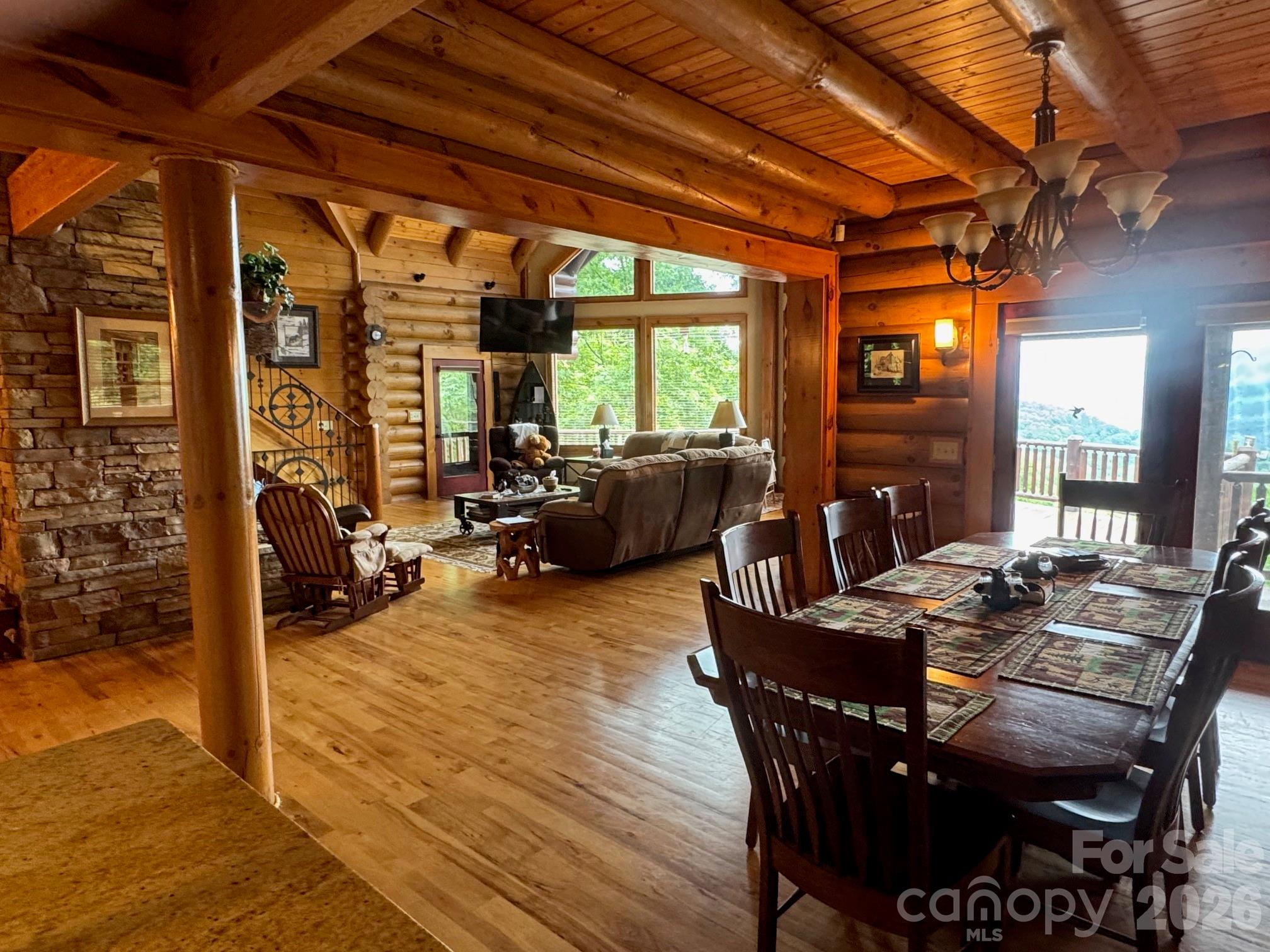 686 Hyacinth Drive — Clyde