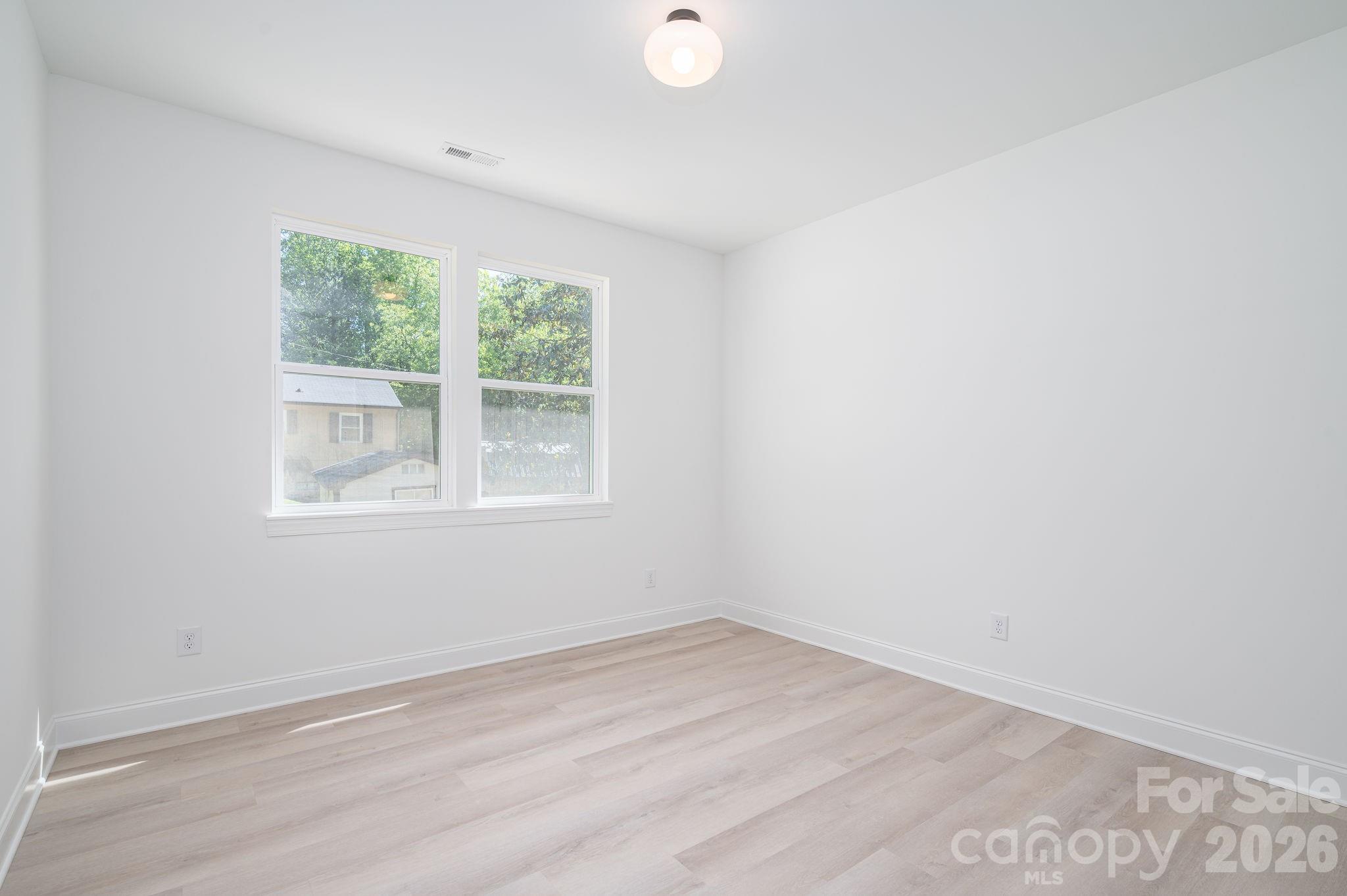 423 S Pinchback Avenue — Bessemer City