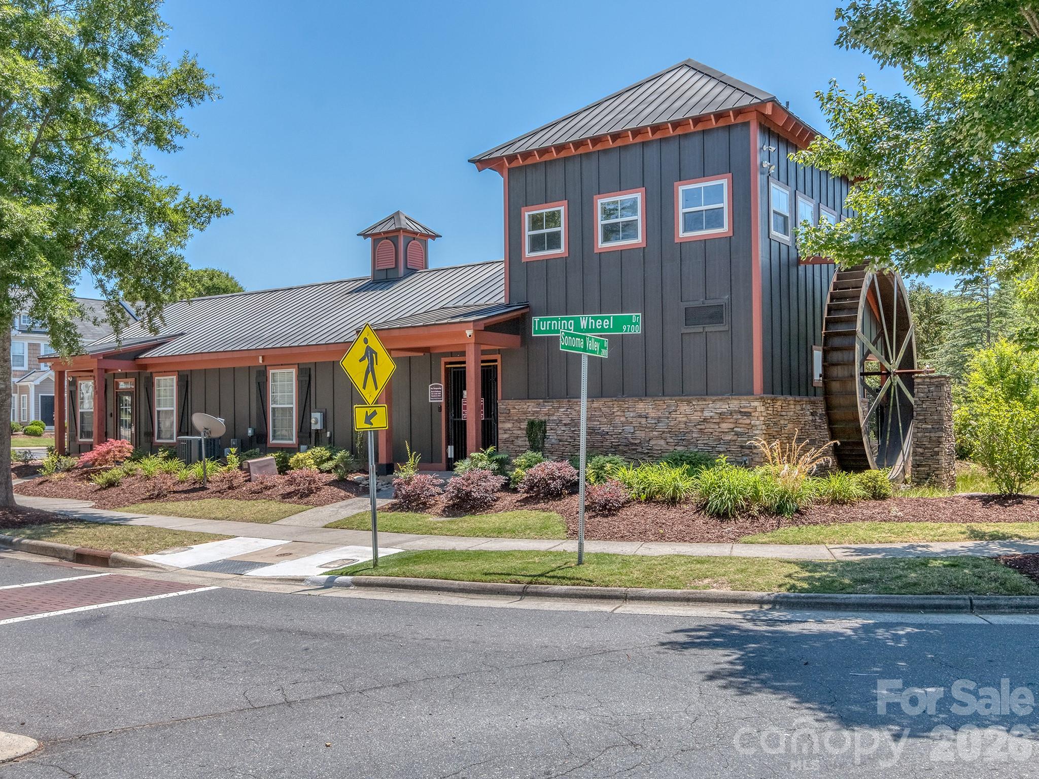 9627 Turning Wheel Drive — Charlotte