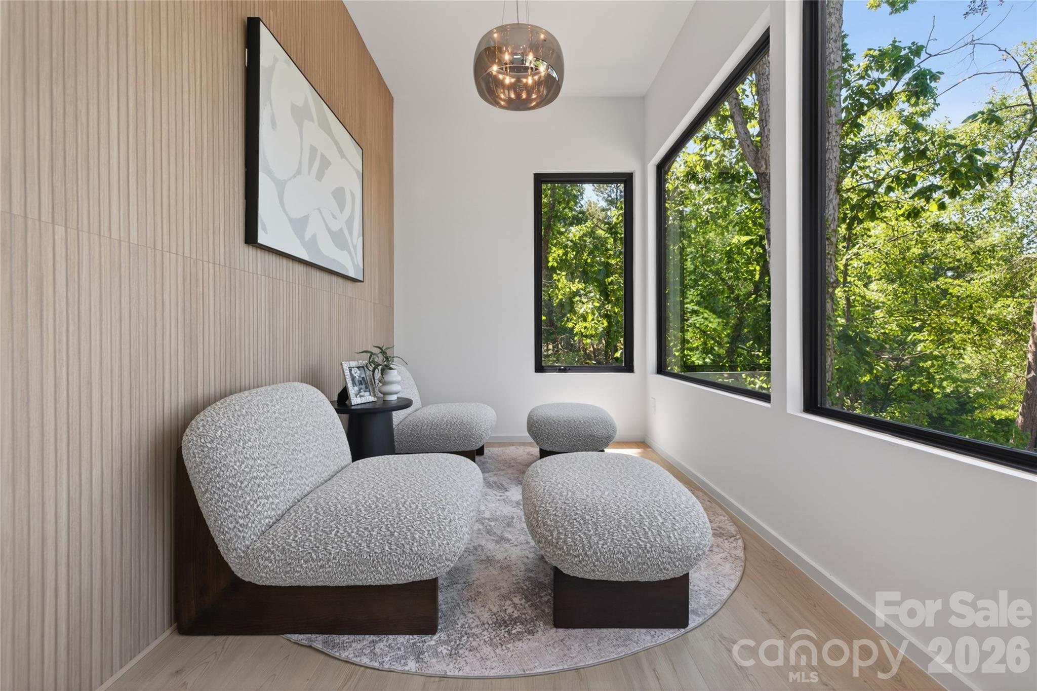 115 High Shores Road — Norwood