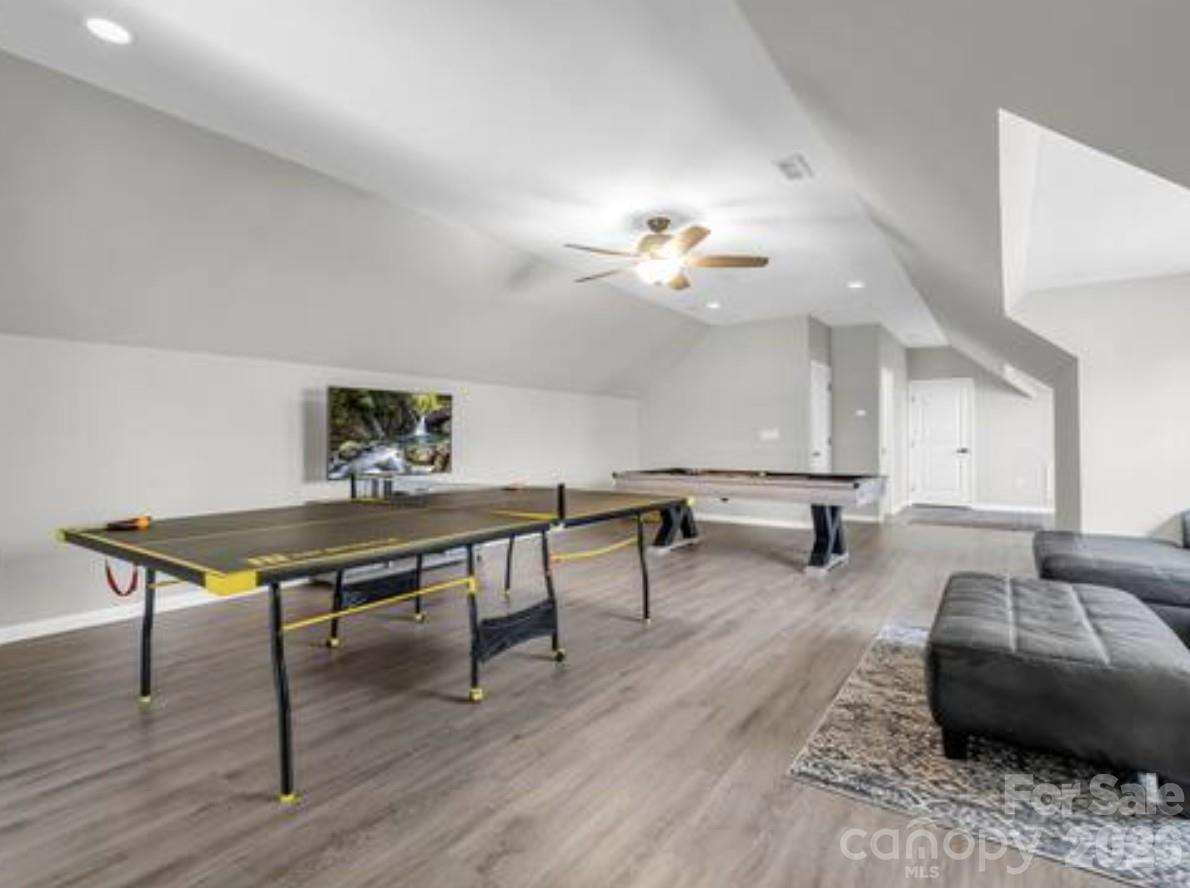 311 Charming Lane — Hendersonville